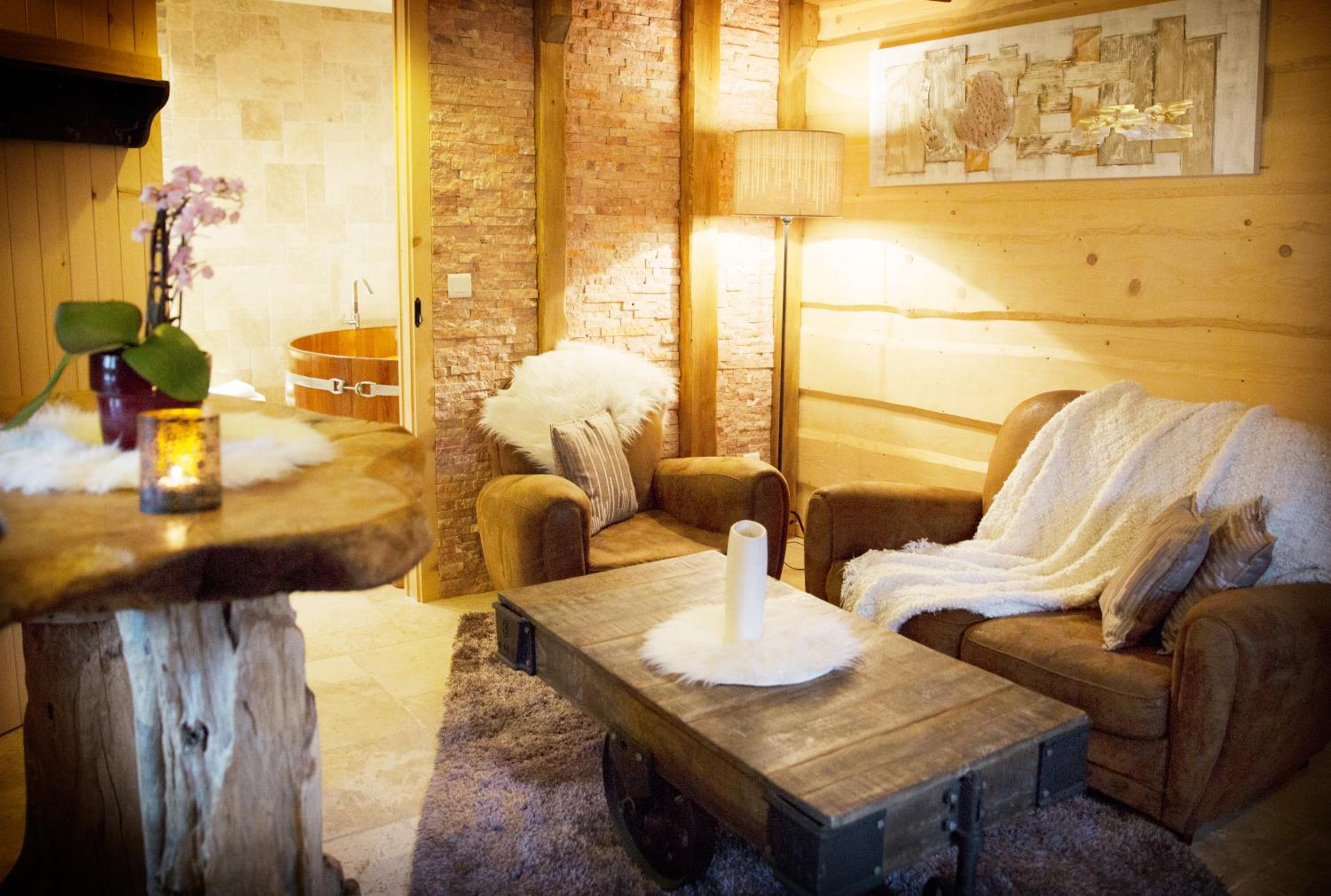 Suite with Hot Tub and Sauna