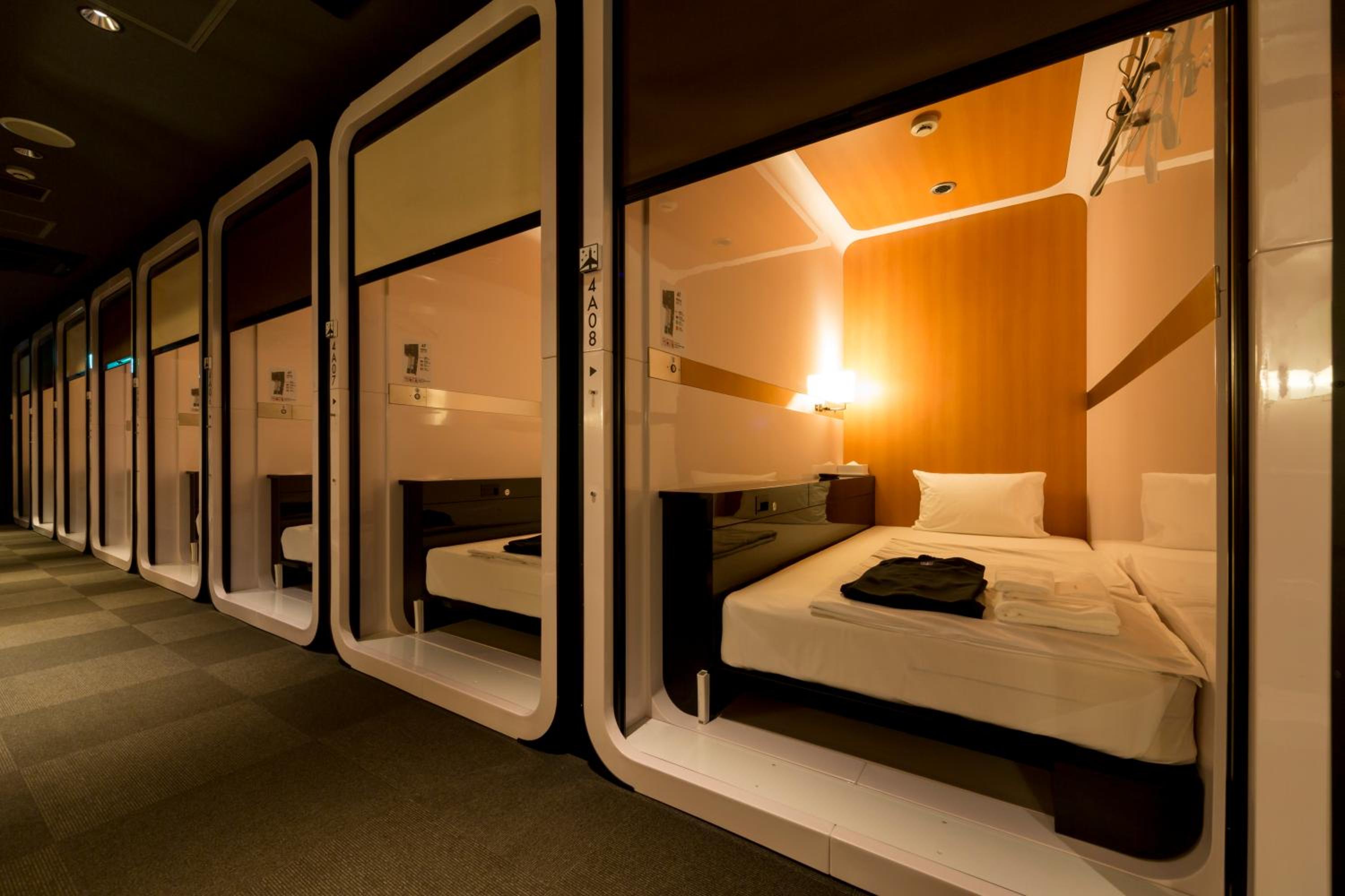 Business Class Cabin for Male