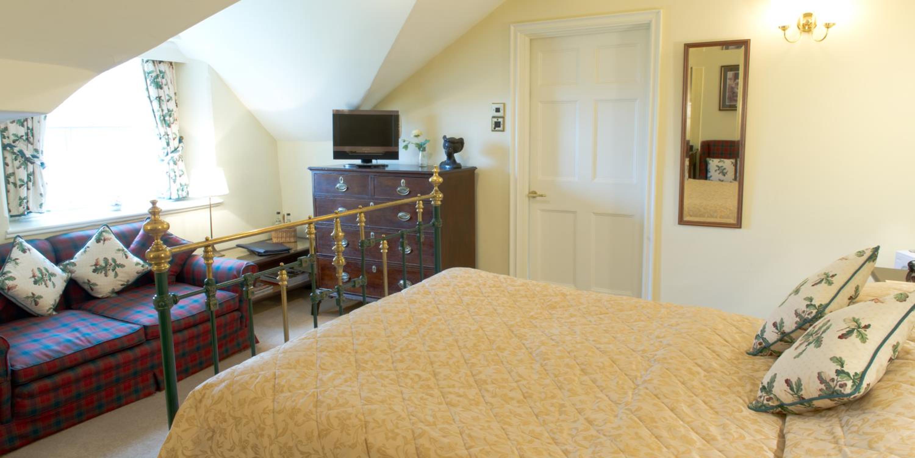 Large Double Room photo 1