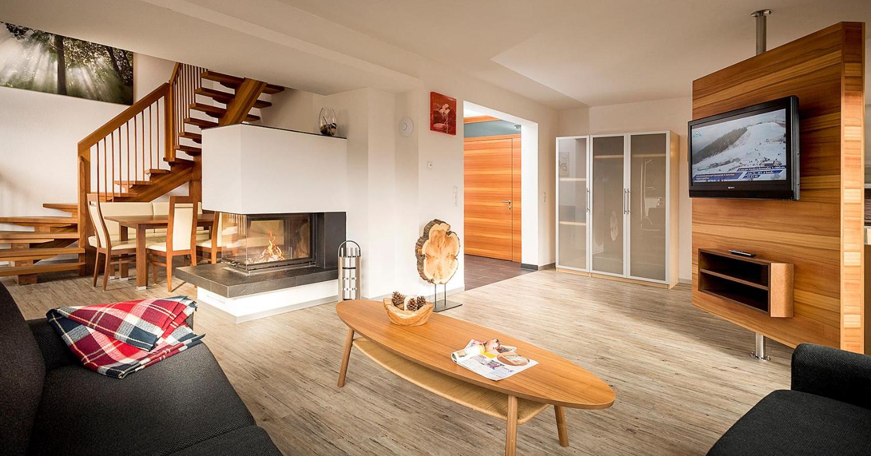 Four-Bedroom Apartment with Terrace photo 2