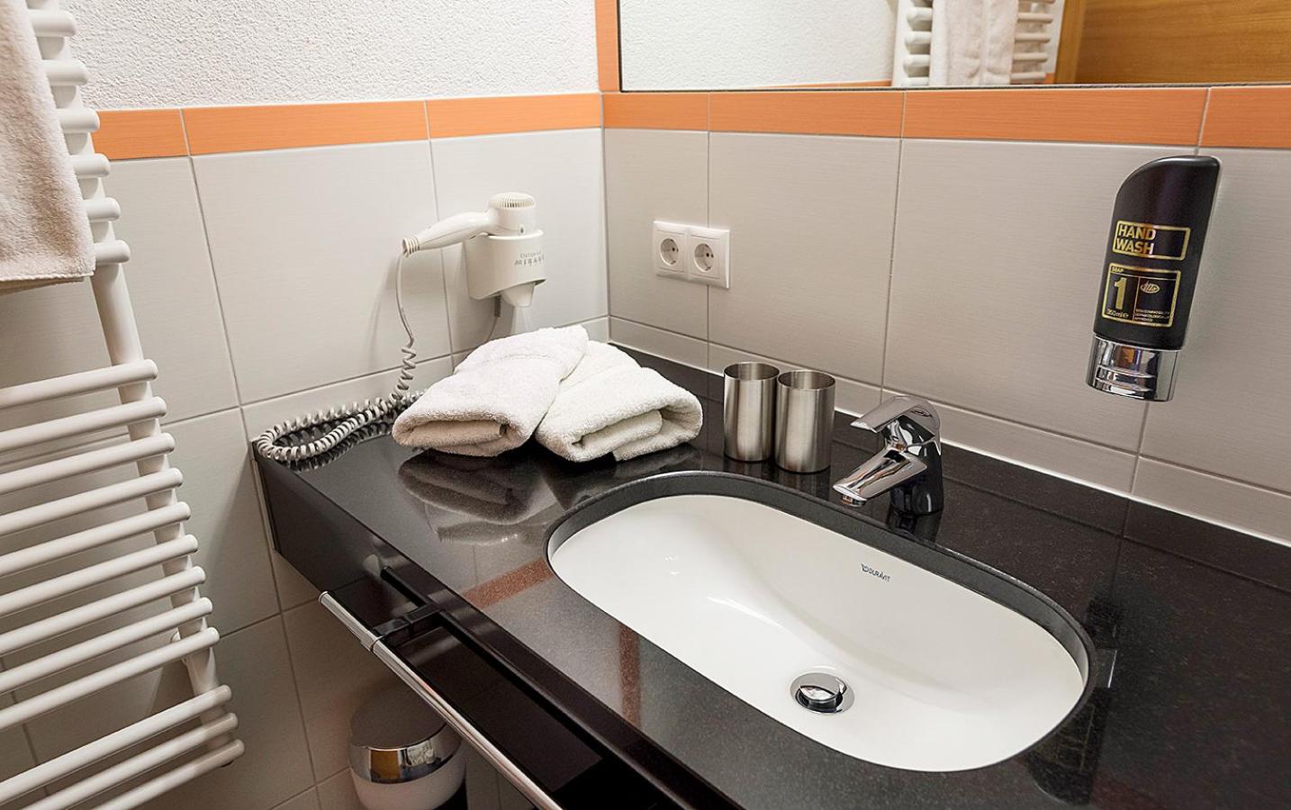 Standard Two-Bedroom Apartment with terrace photo 2