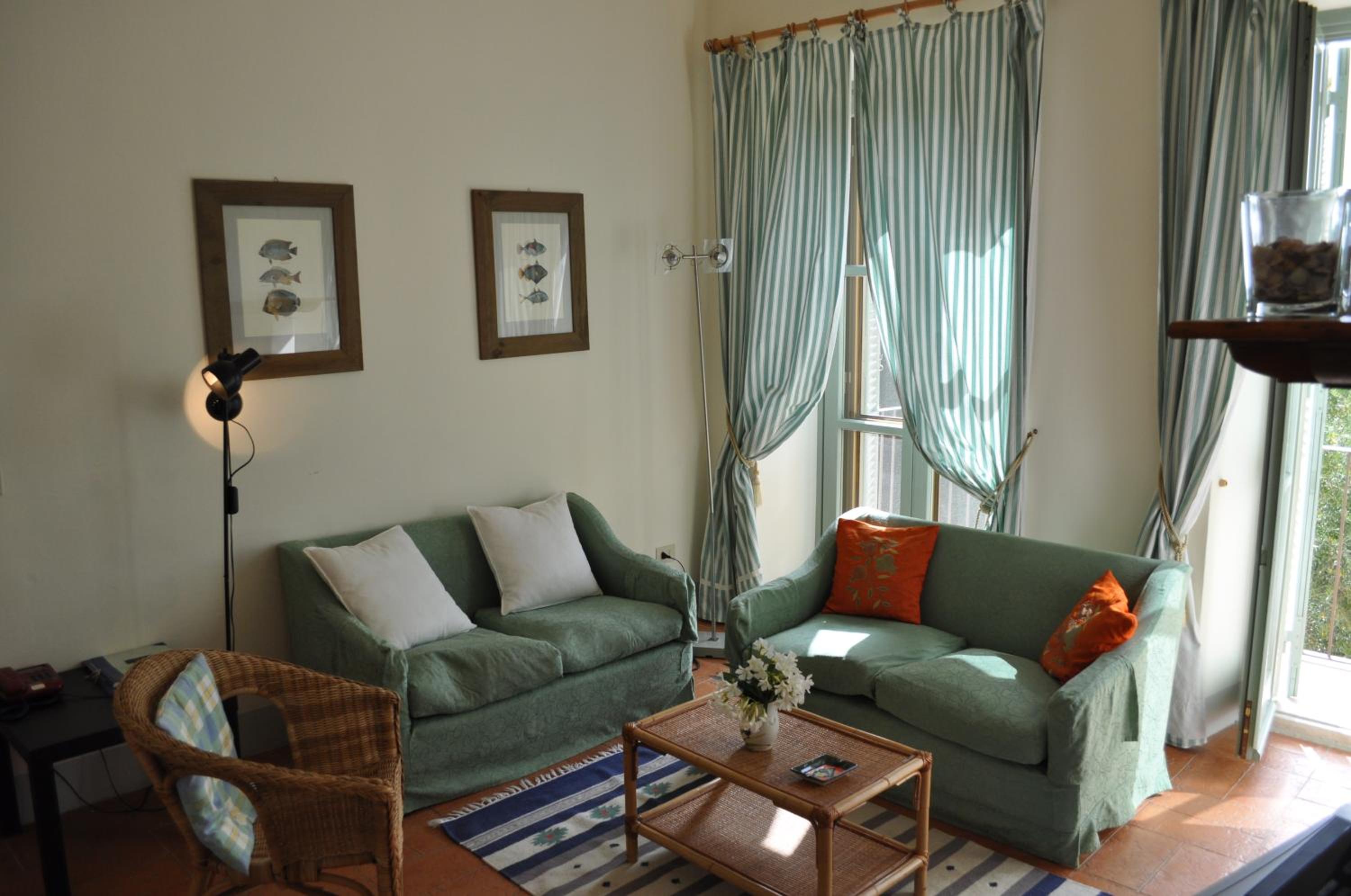Apartment with Balcony photo 1