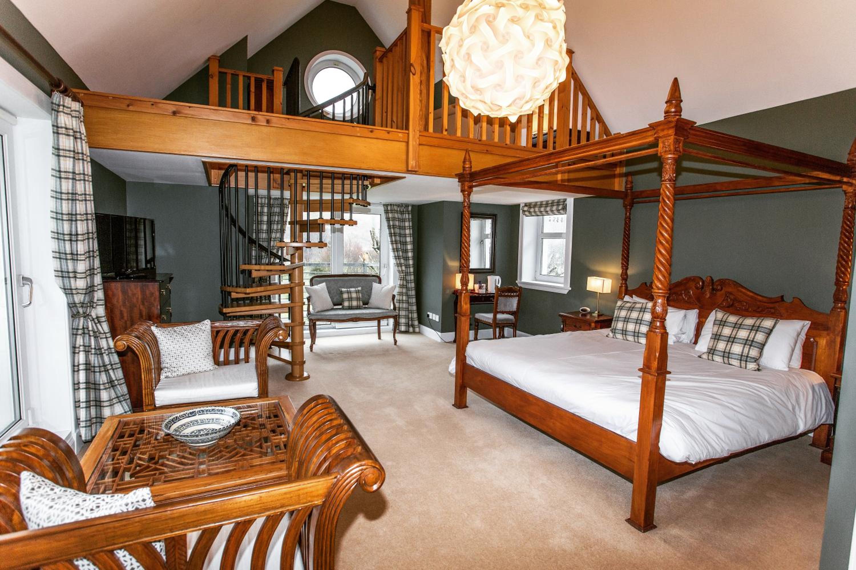 Deluxe Suite with Sea View