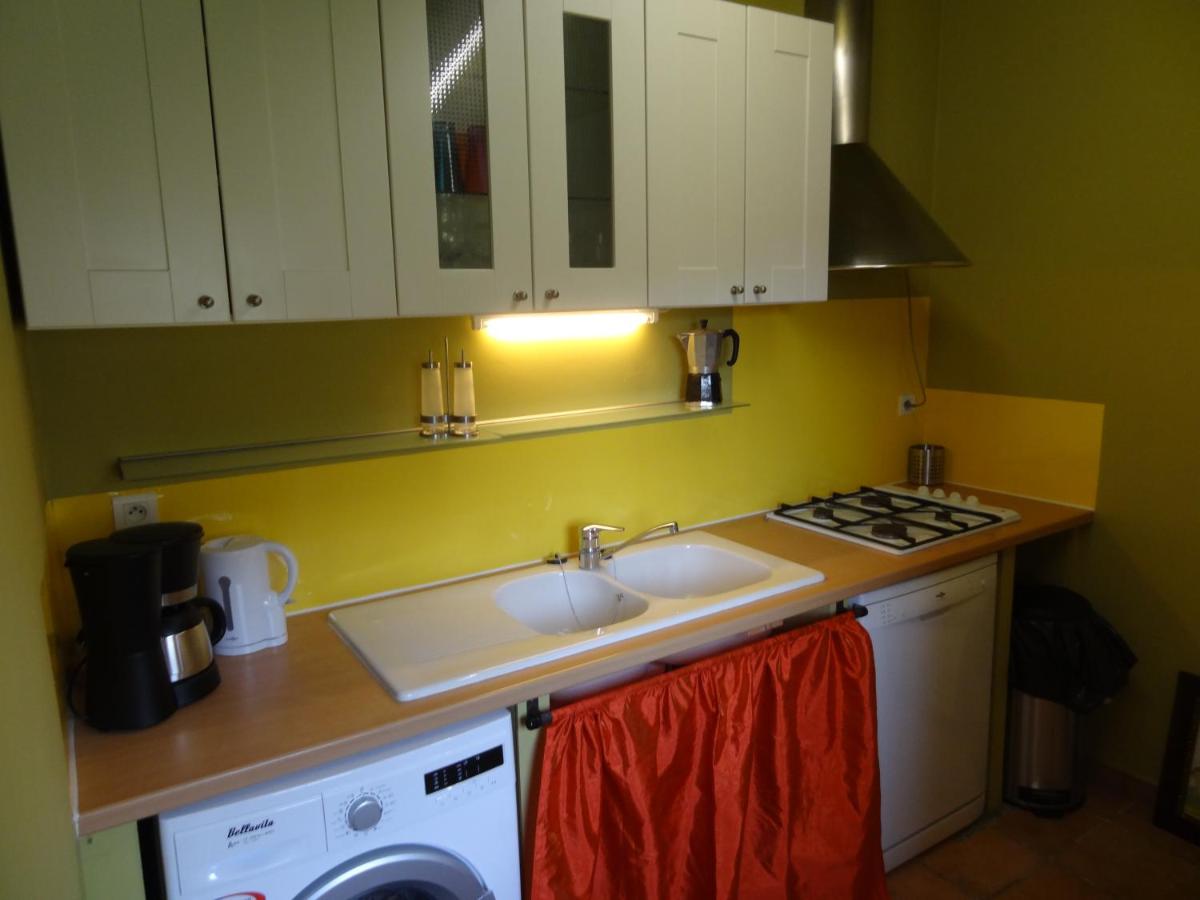 Apartment with Terrace photo 2