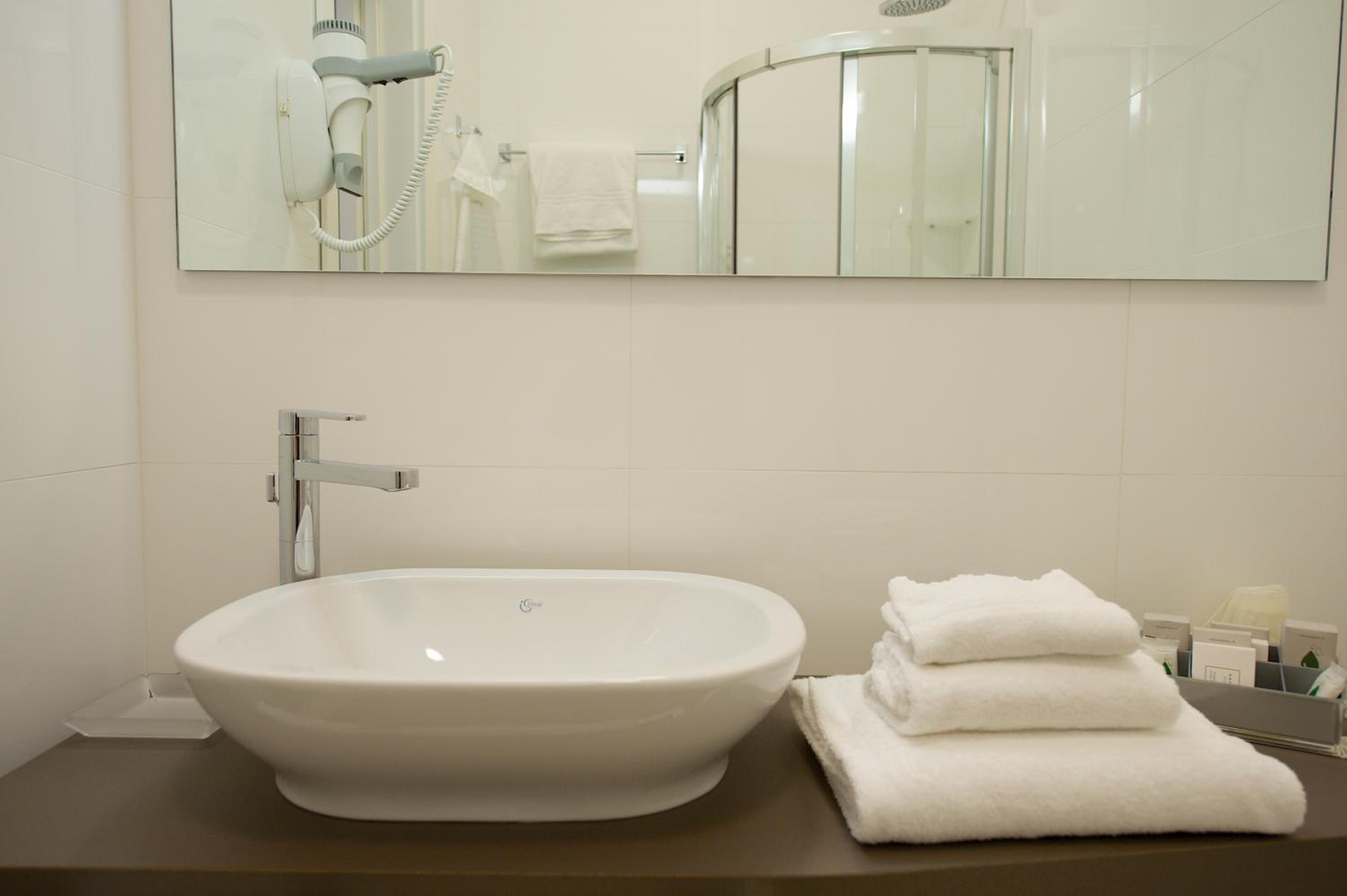 Classic Triple Room - Photo 4