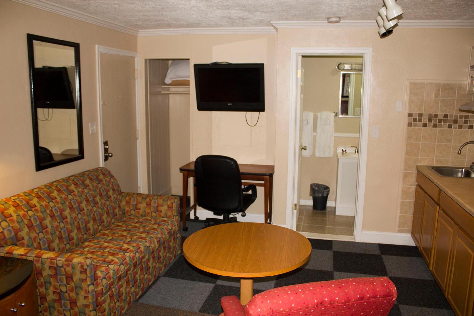 Family Room photo 1