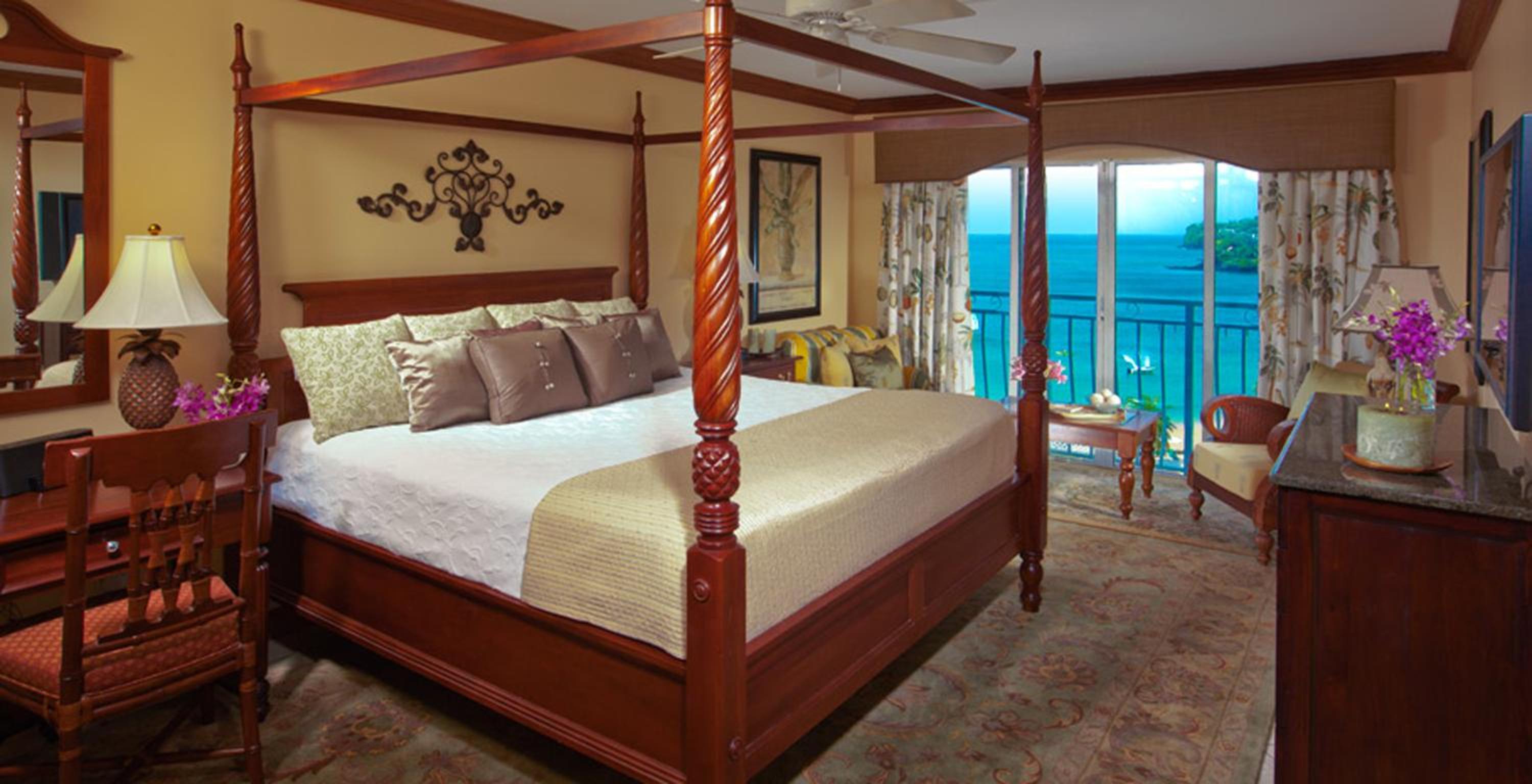 Emerald Honeymoon Oceanview photo 1