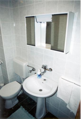Studio Apartment - Photo 5