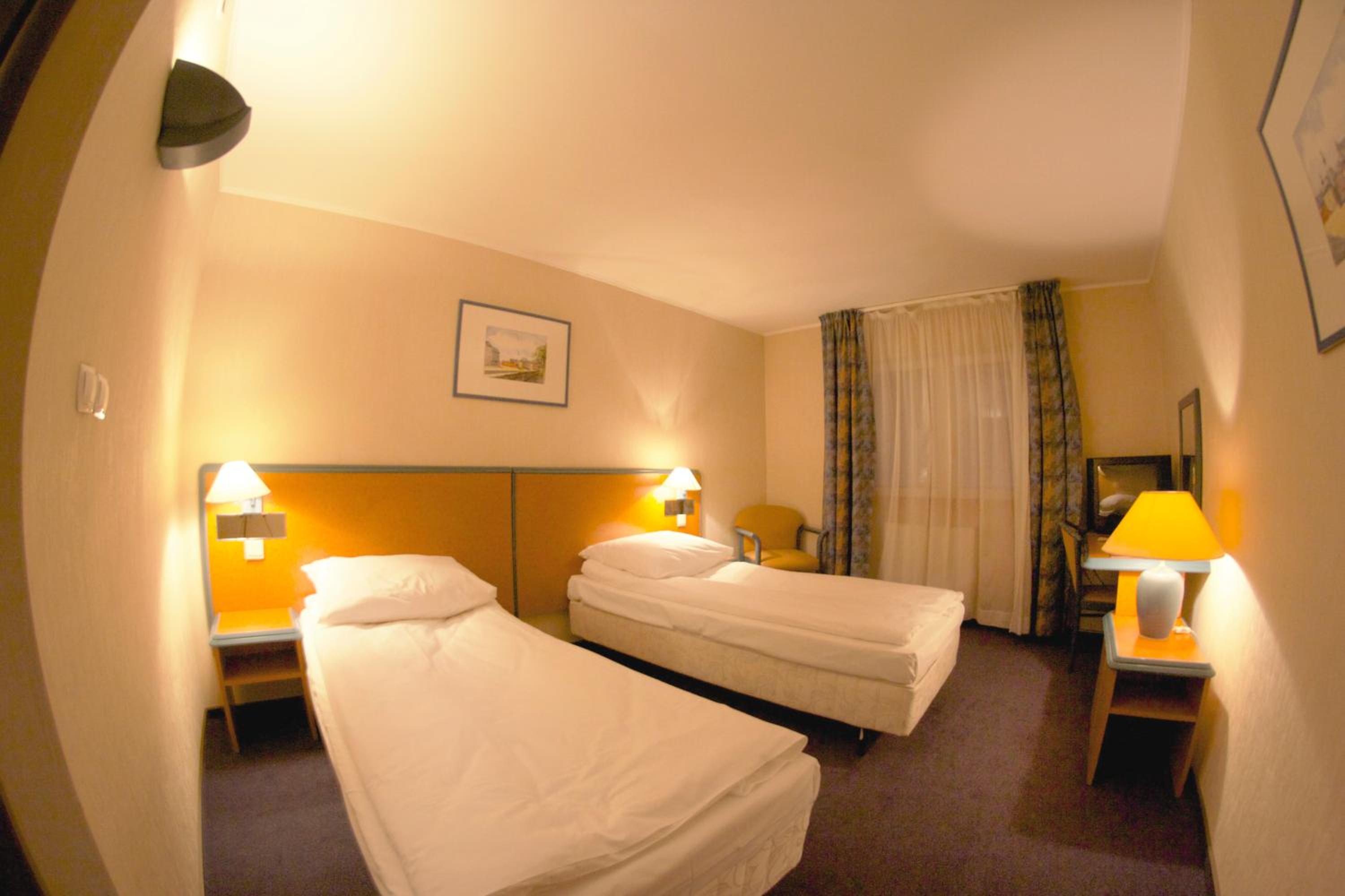 Double or Twin Room photo 1