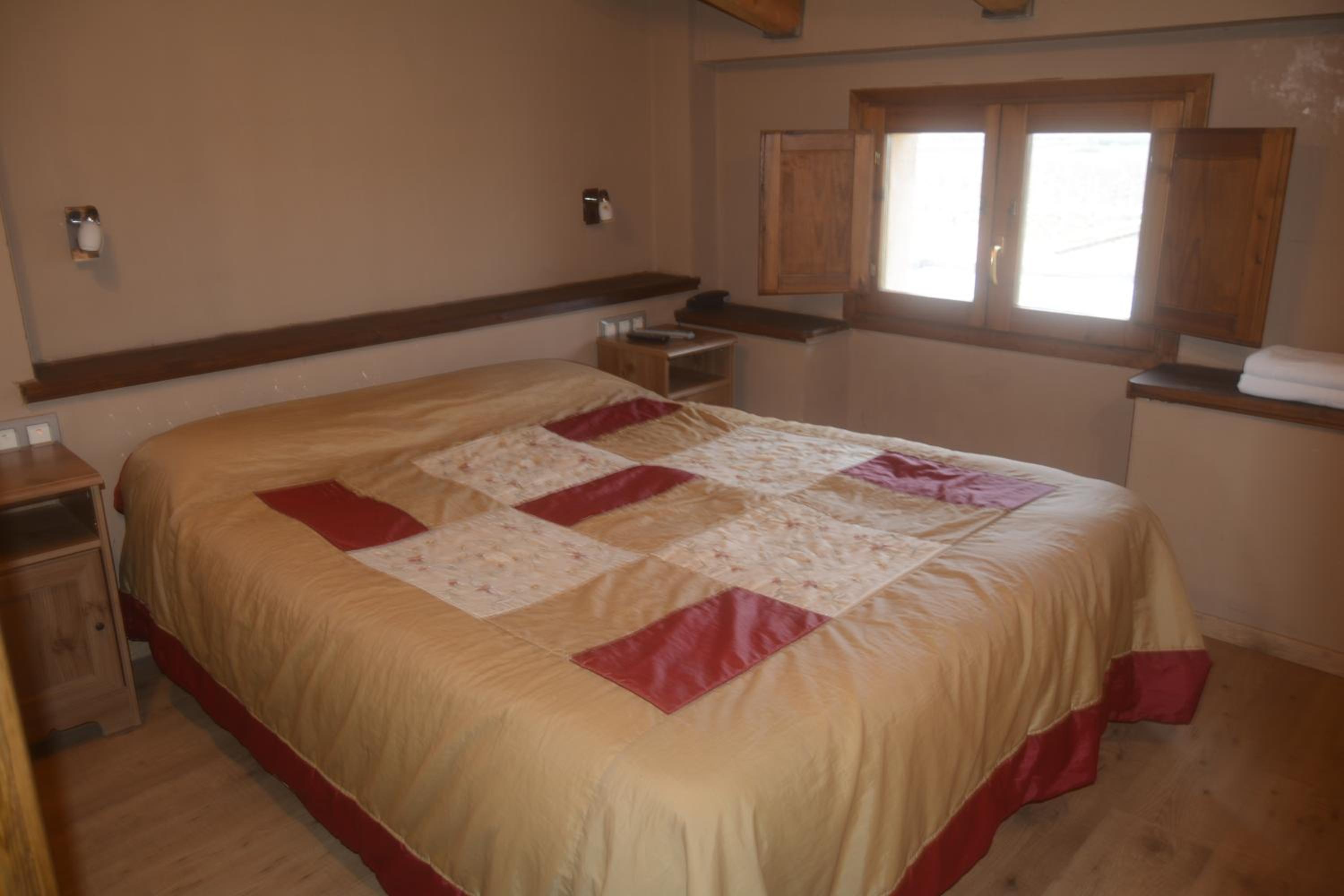 Double or Twin Room photo 3