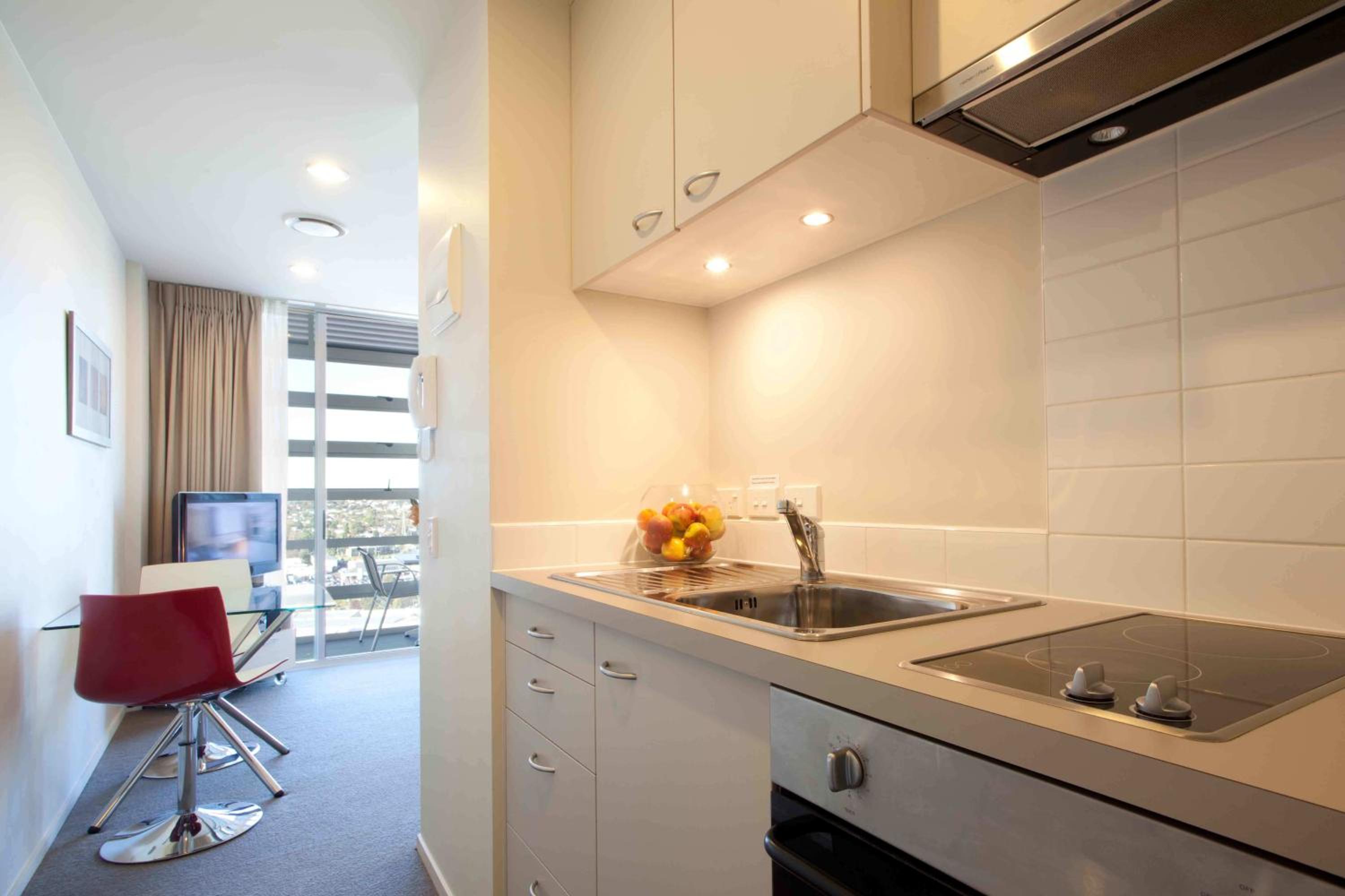 Studio Apartment - Photo 7