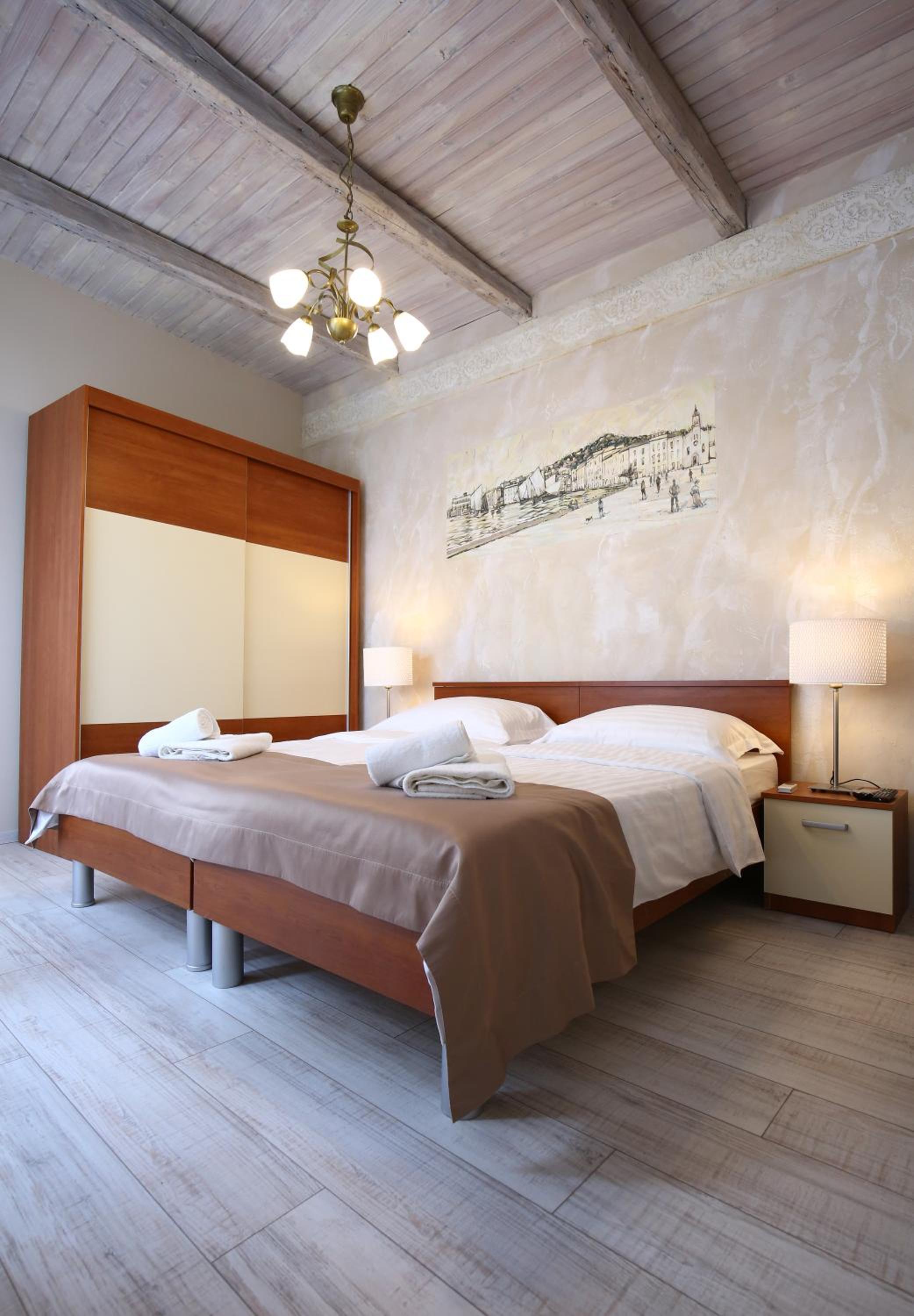 Superior Double Room - Photo 17