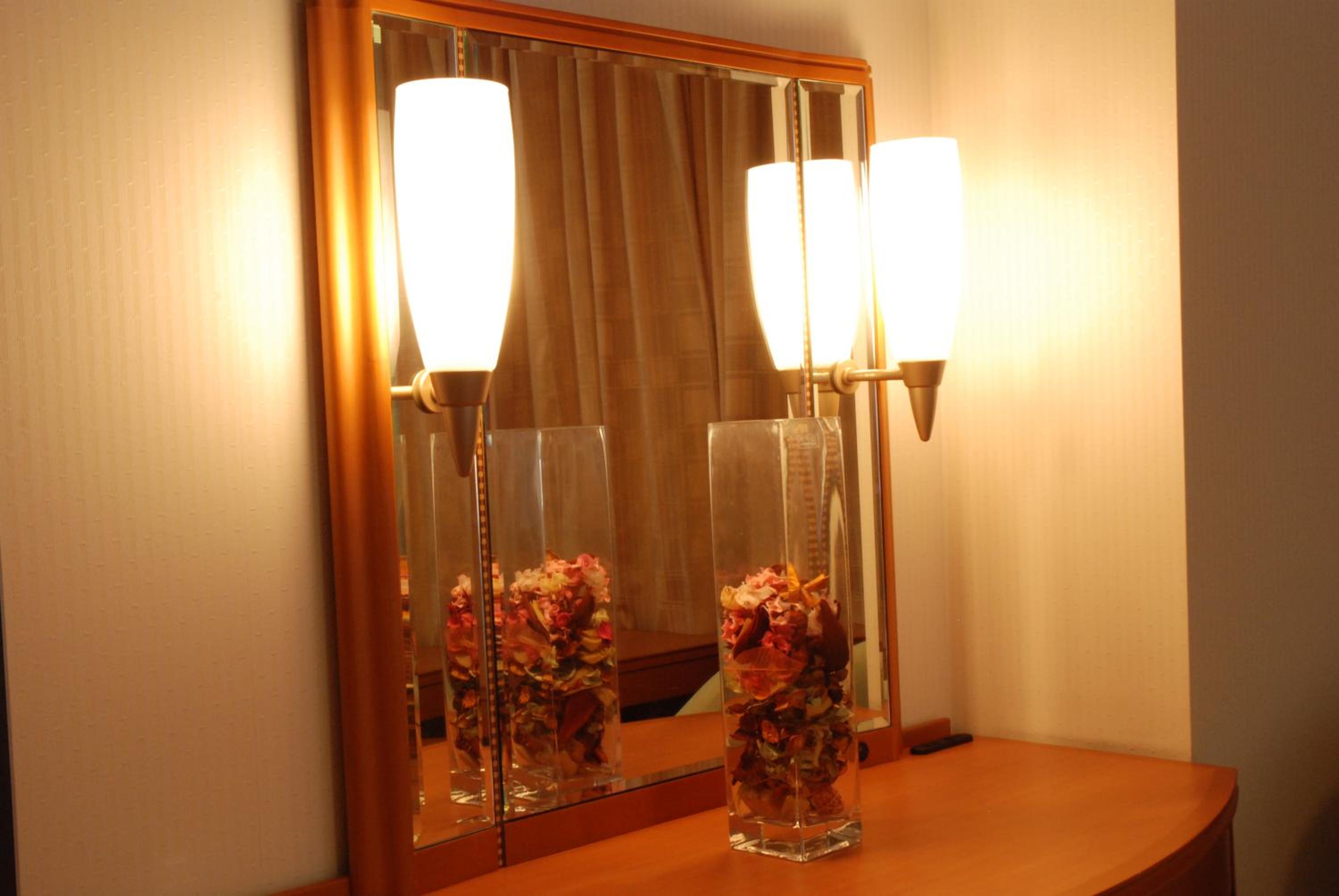 Twin Room - Non-Smoking - Photo 4