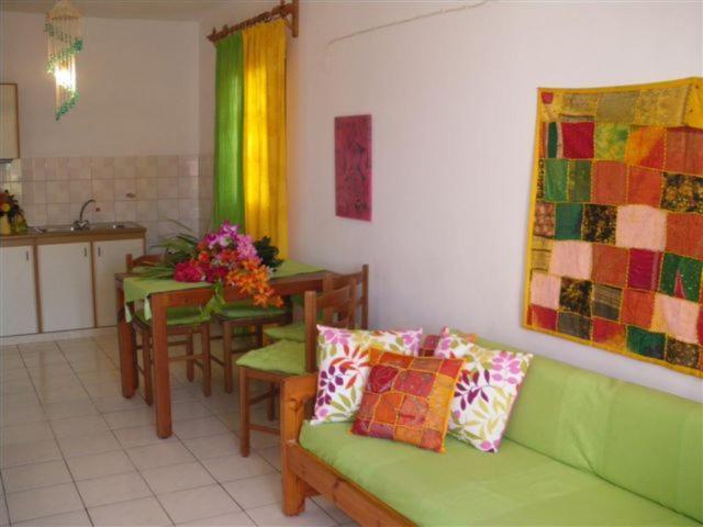 Two-Bedroom Apartment - Photo 7