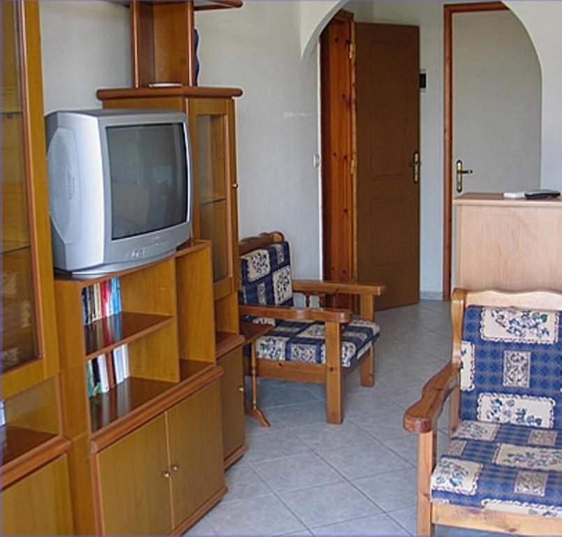 Two-Bedroom Apartment photo 3