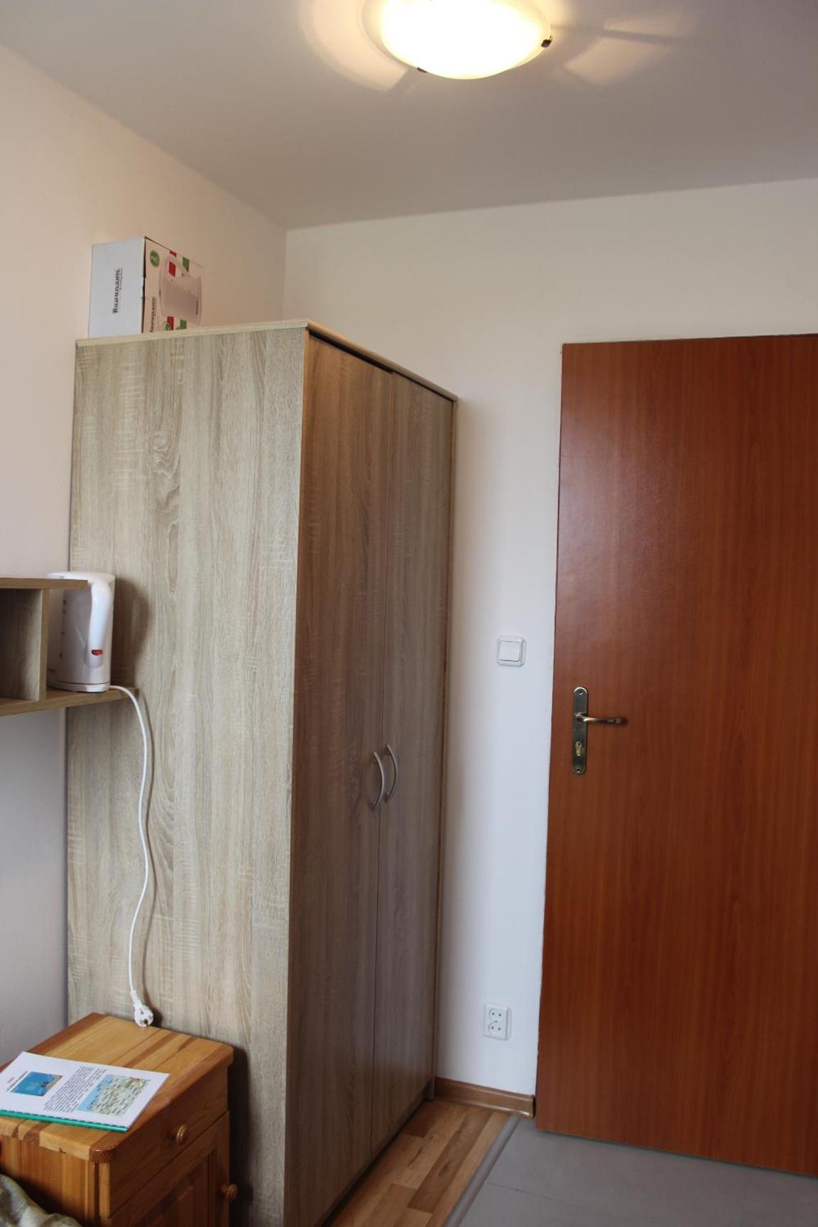 Small Double Room - Photo 4