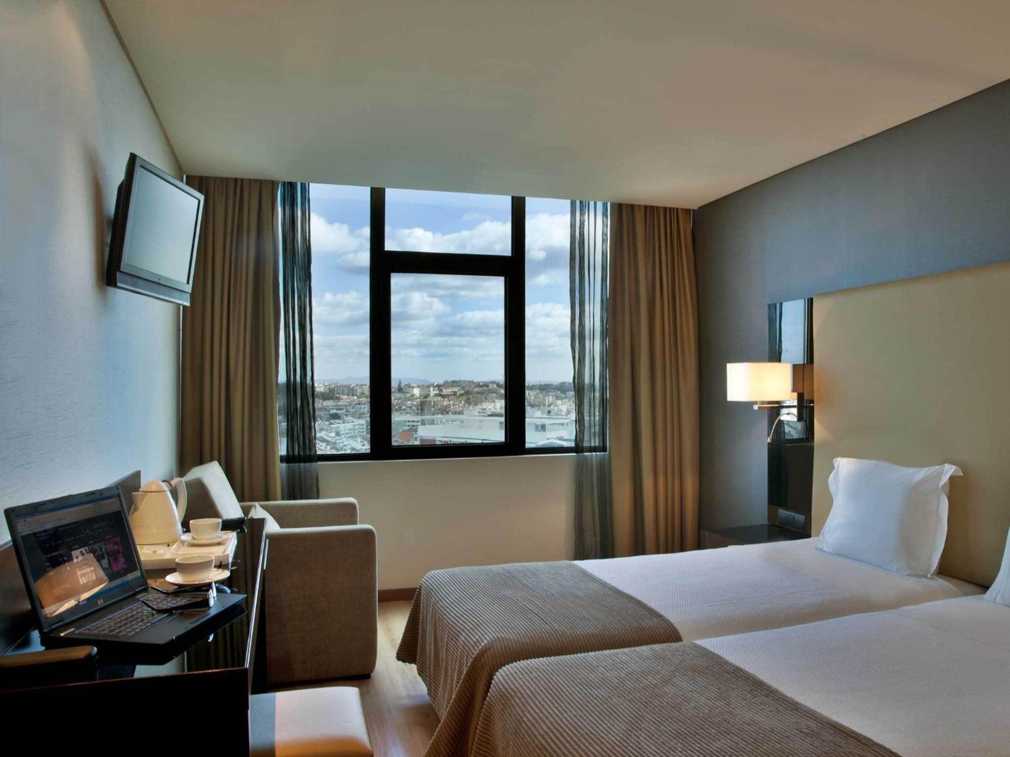Twin Room - Photo 4