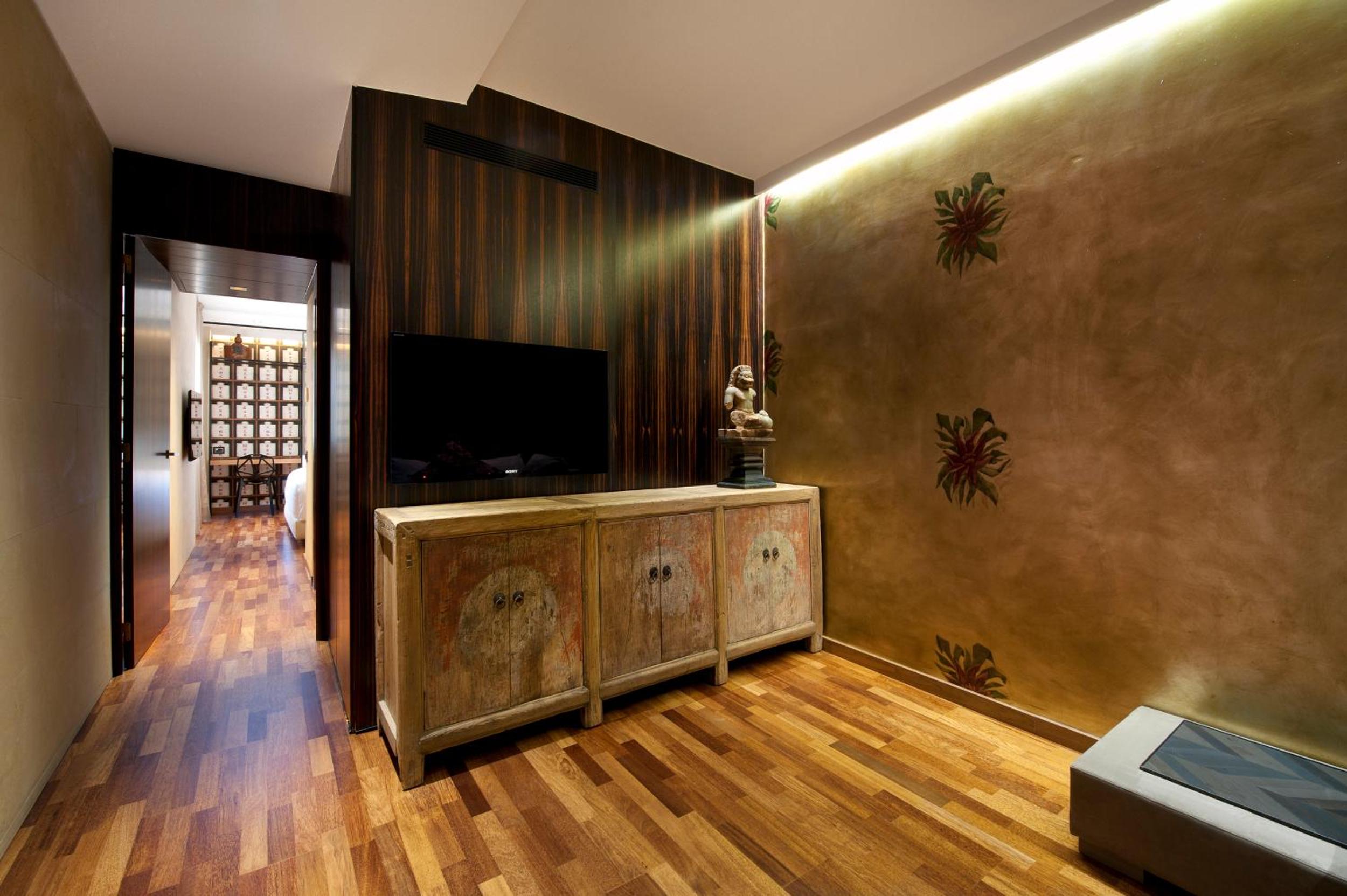 Junior Suite (1-2 Adults)