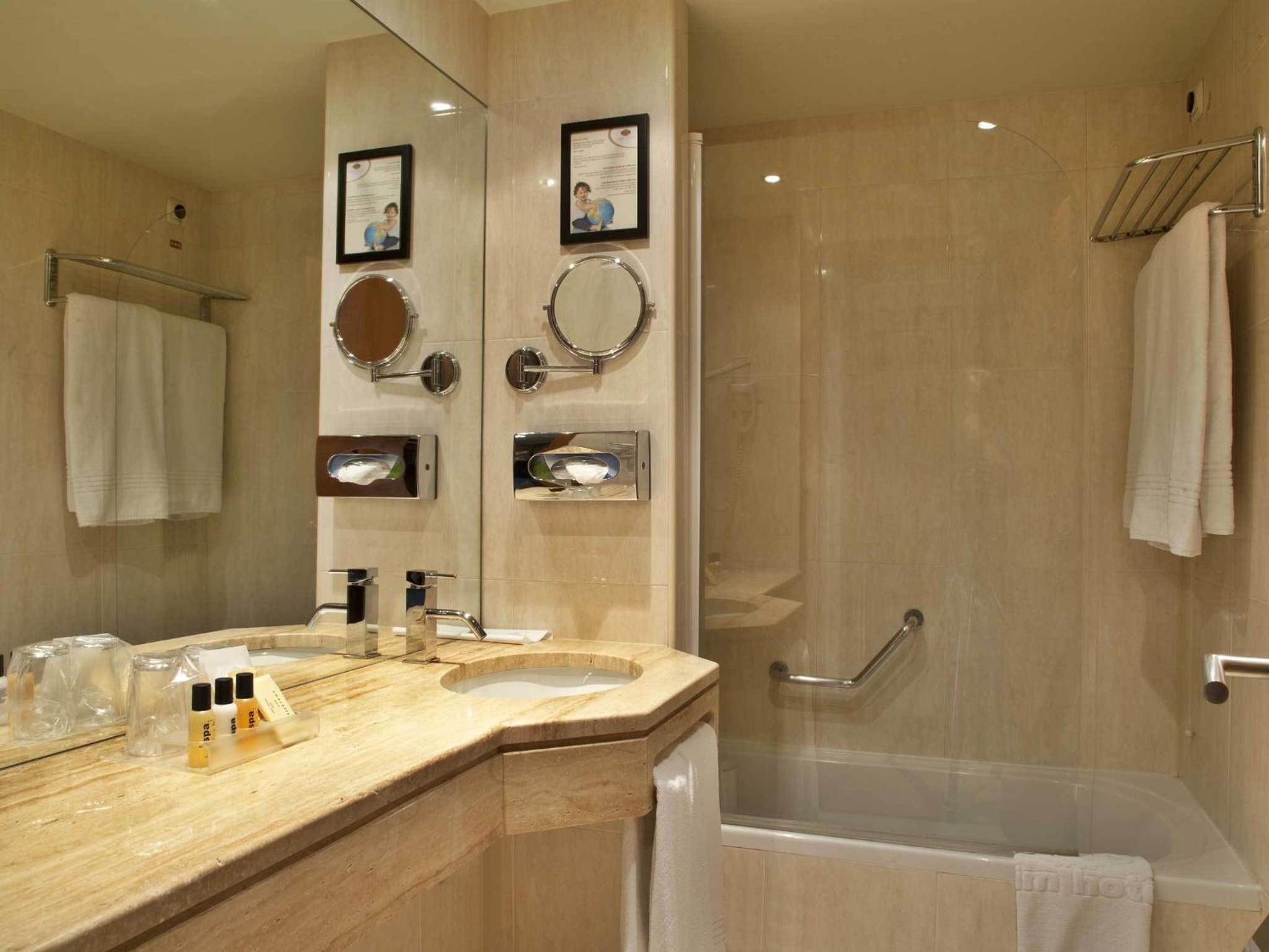 Twin Room - Photo 4