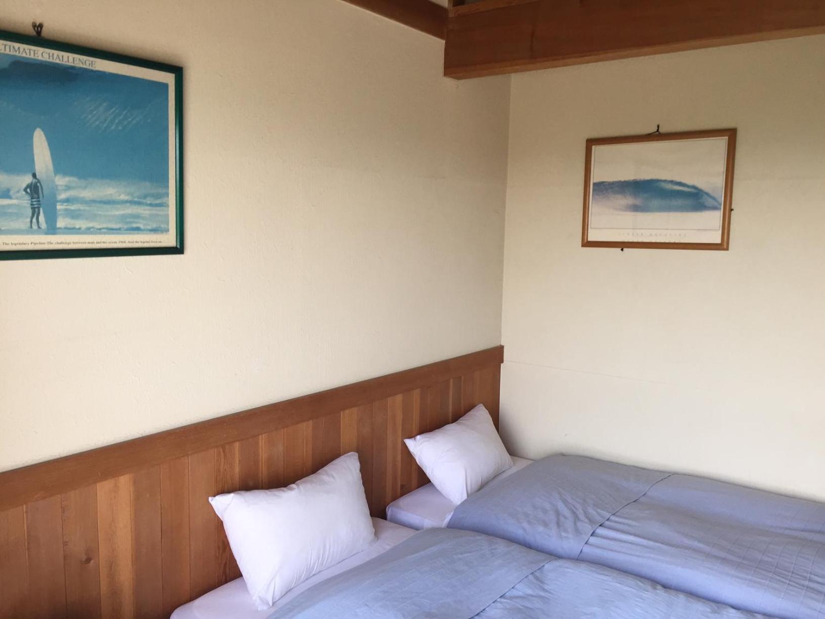 Standard Twin Room with Sea View - Photo 4