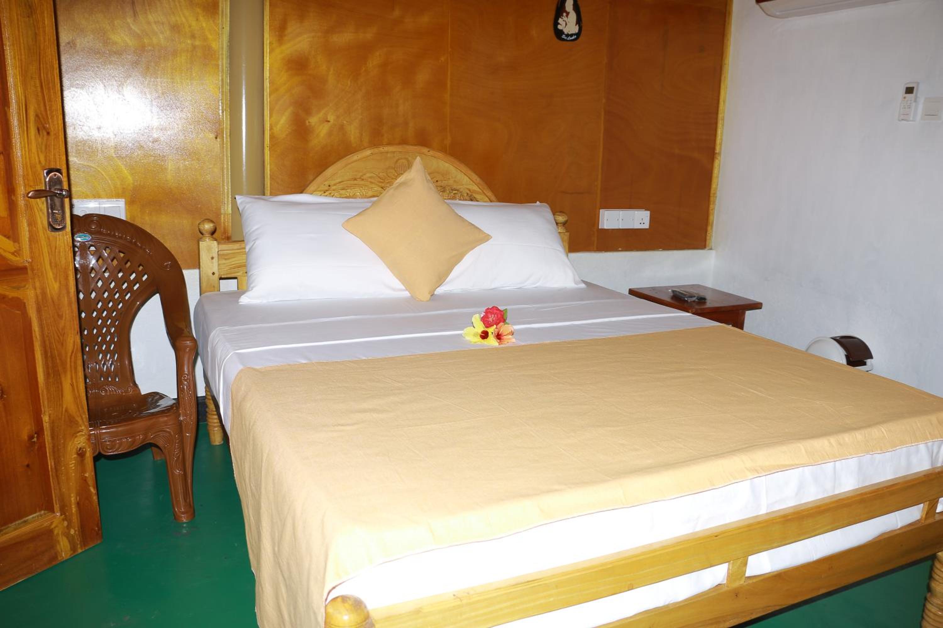 Budget Double Room photo 1