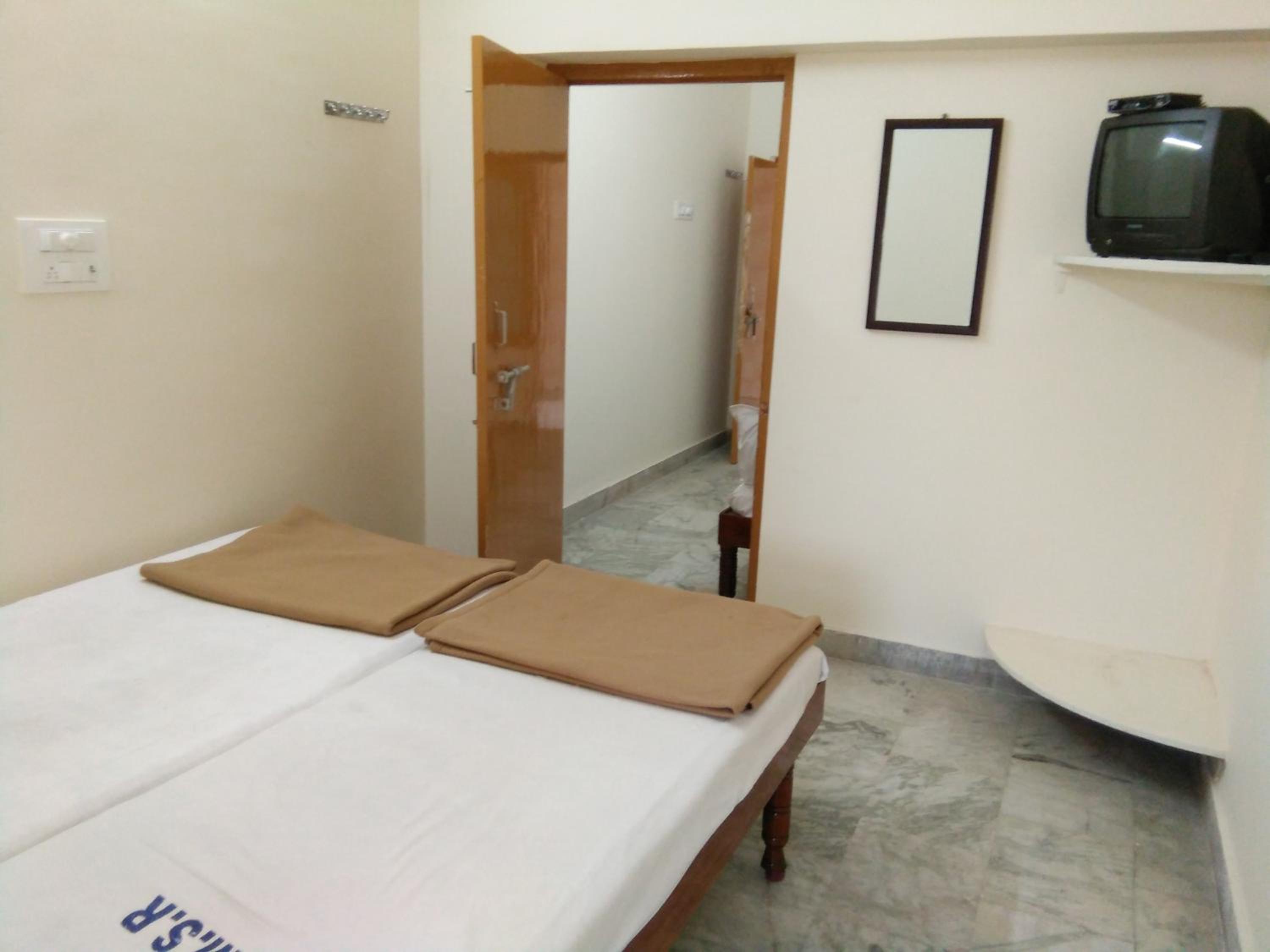 Deluxe Family Suite photo 3