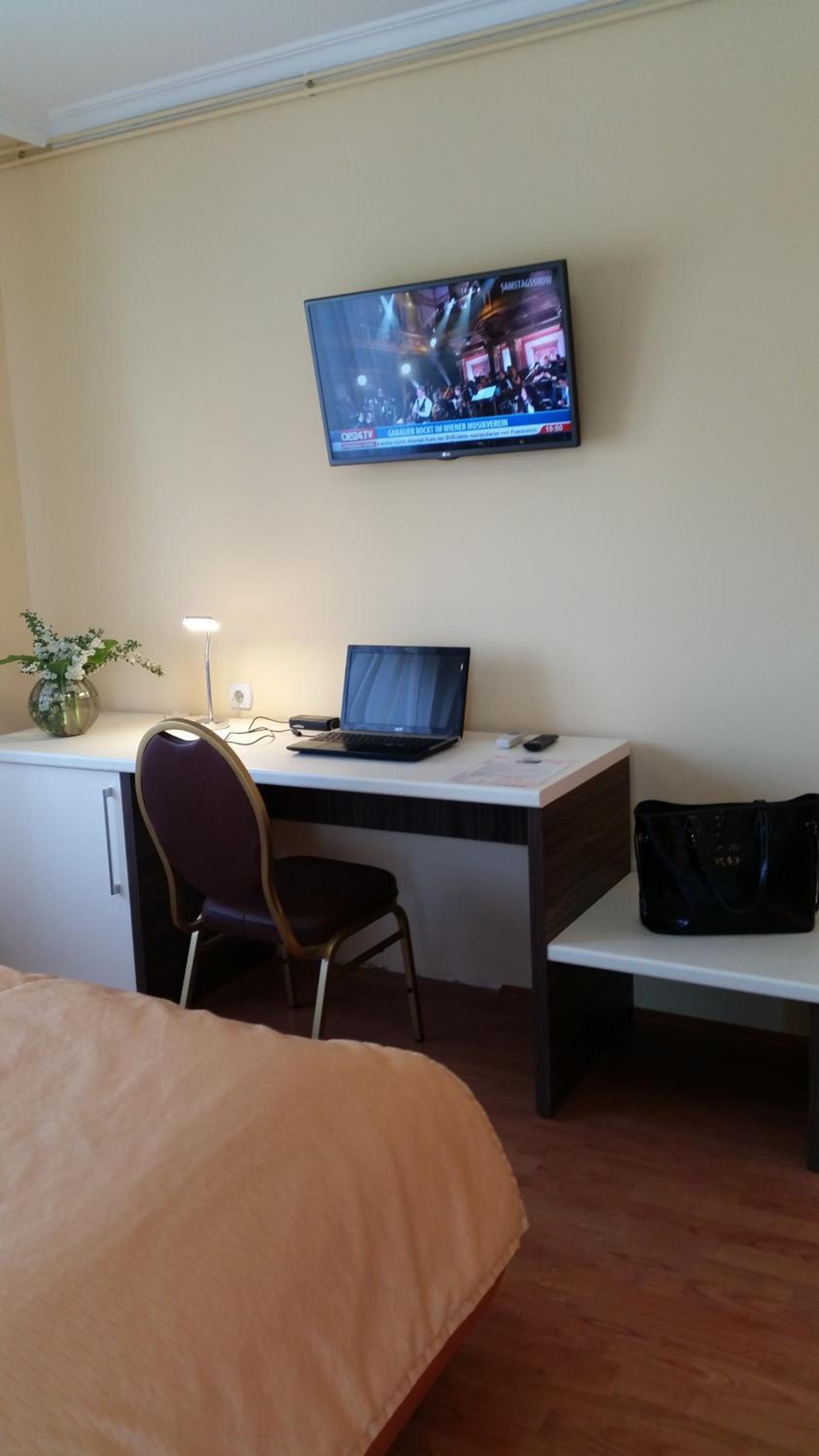 Deluxe Double Room with Bath