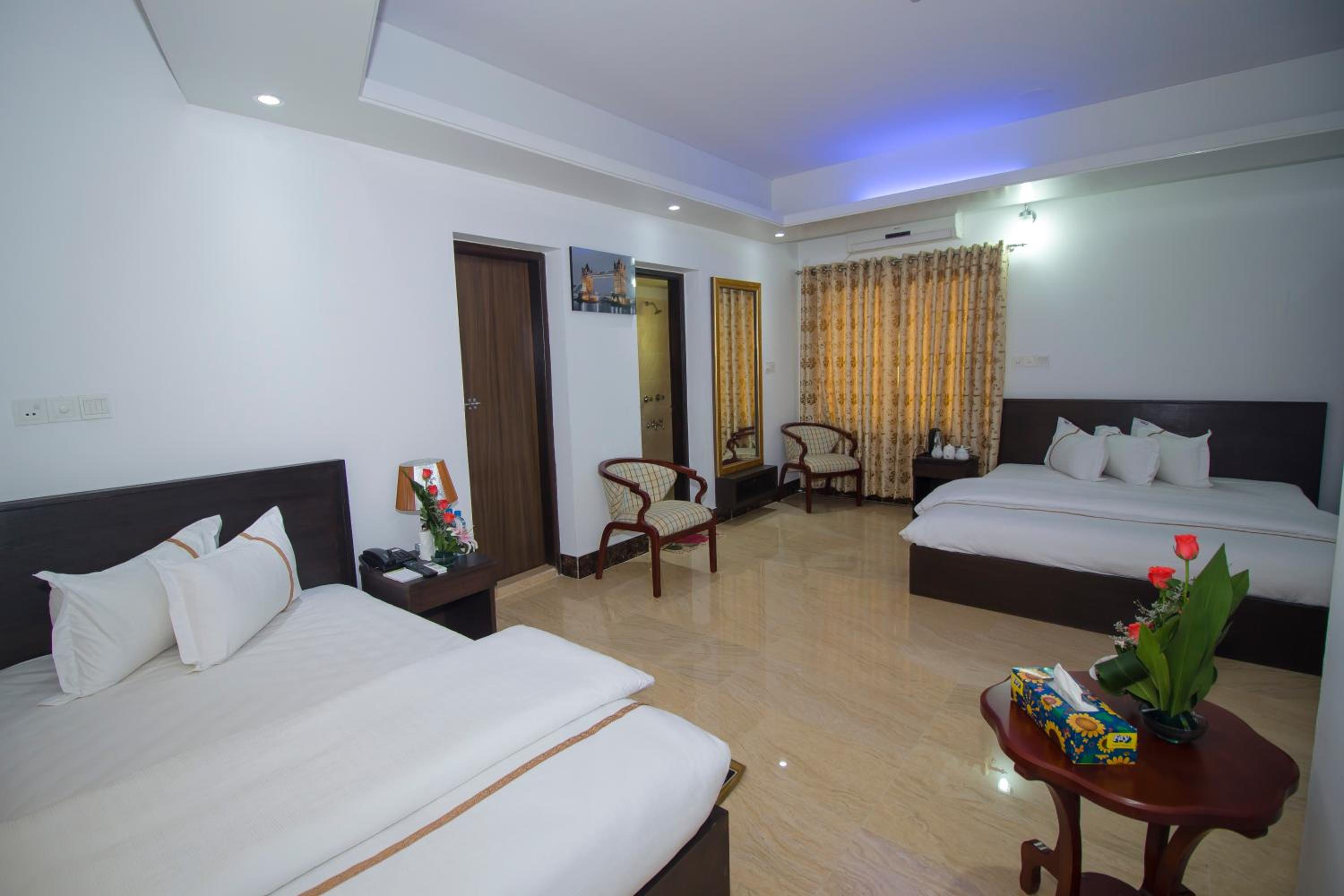 Deluxe Suite