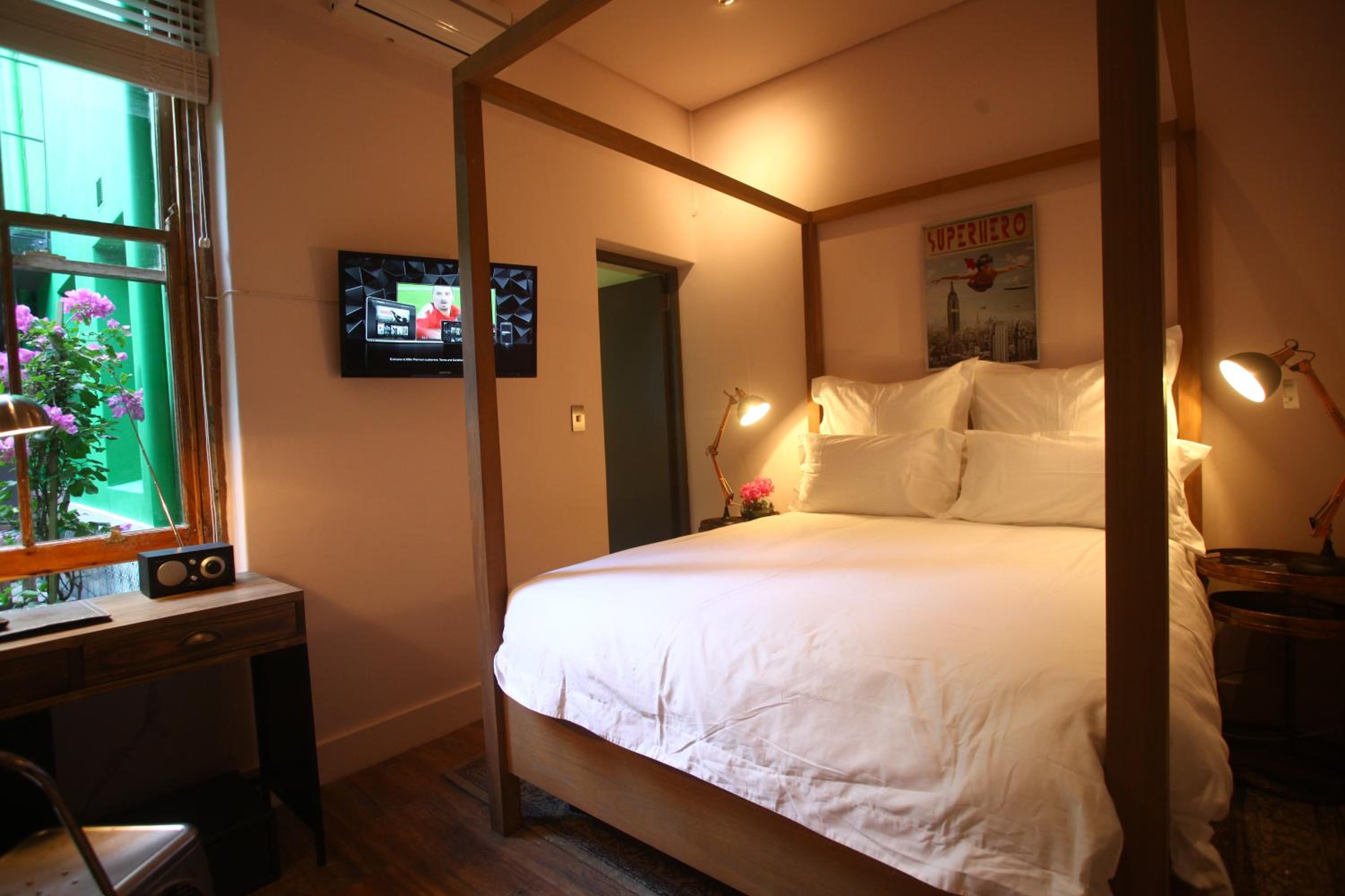 Standard Queen Room photo 2
