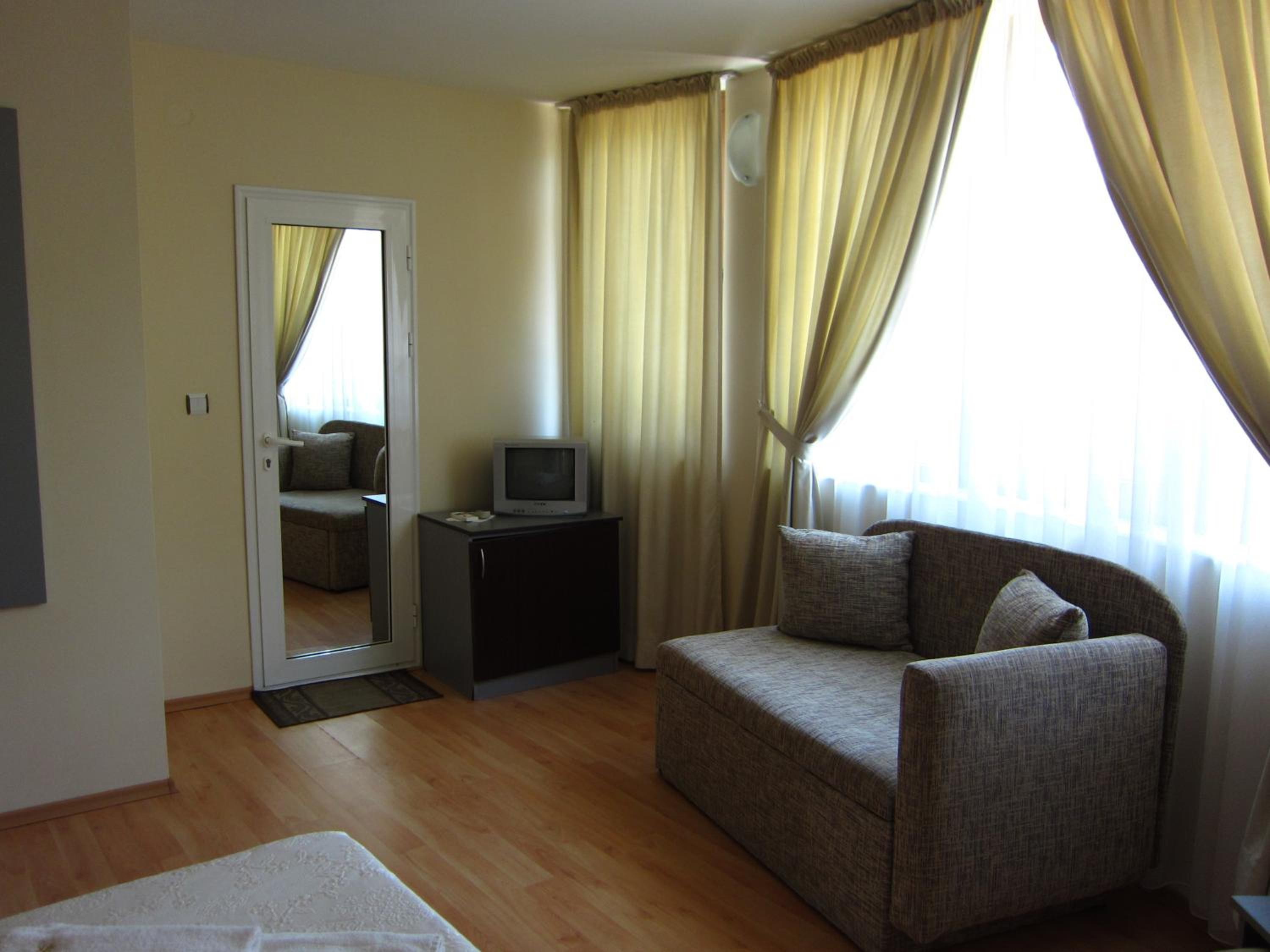 Triple Room with Balcony