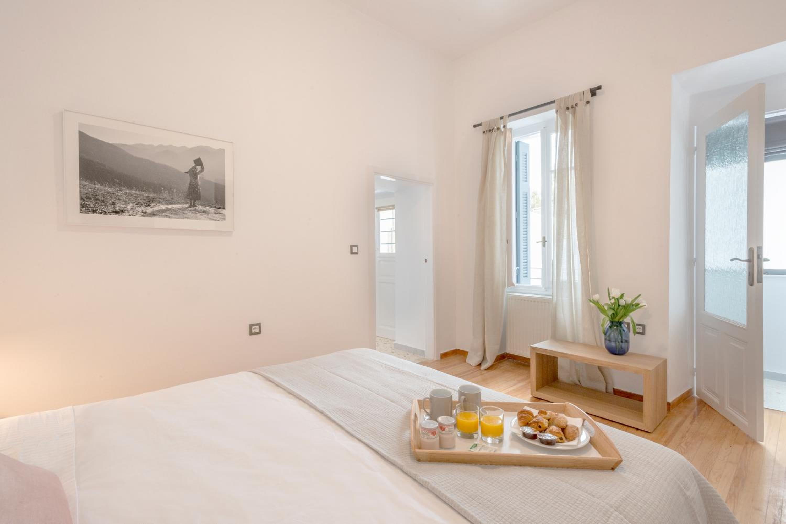 Apartment with Terrace over the Courtyard photo 1