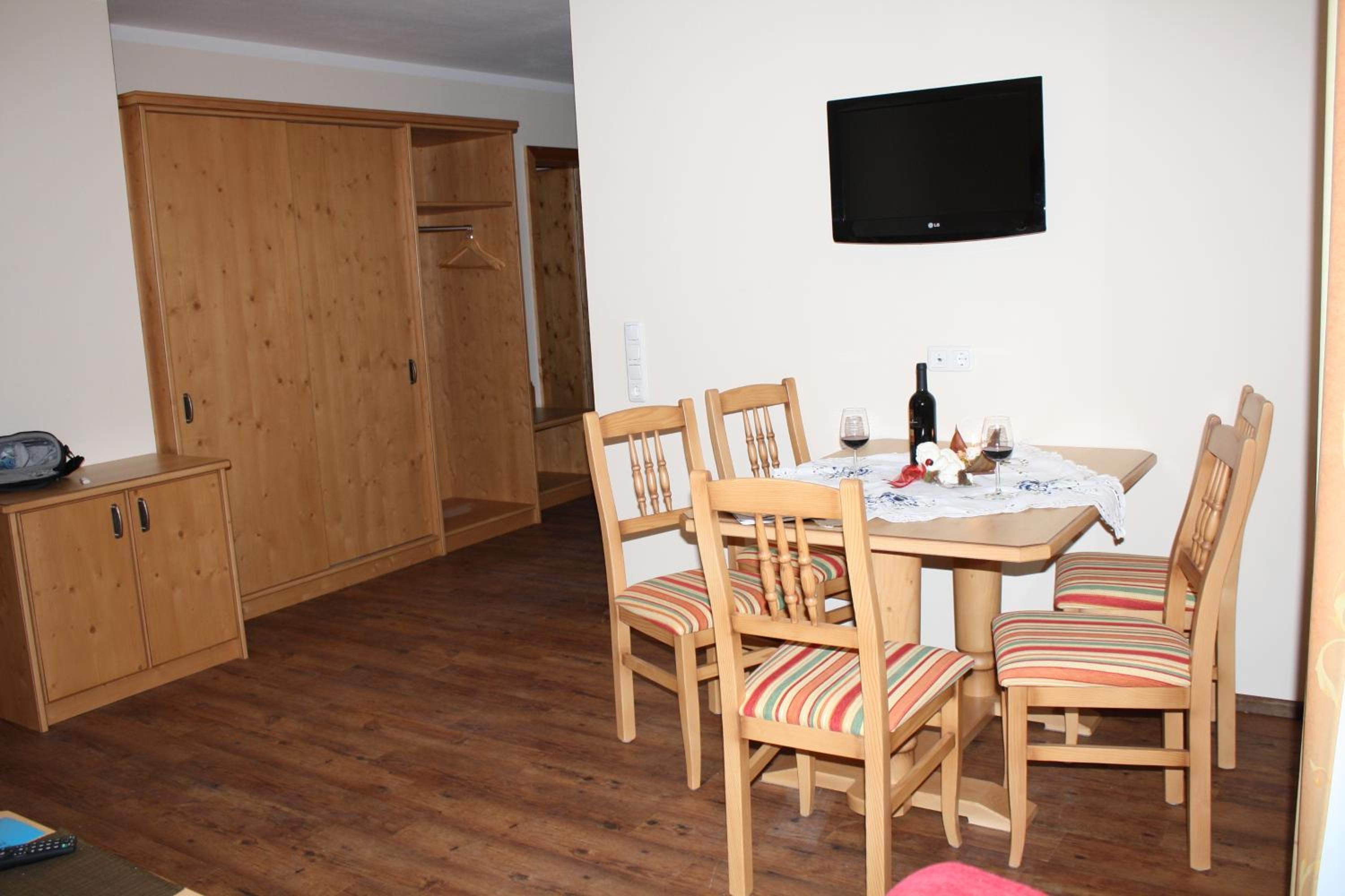 Junior Suite - Photo 18