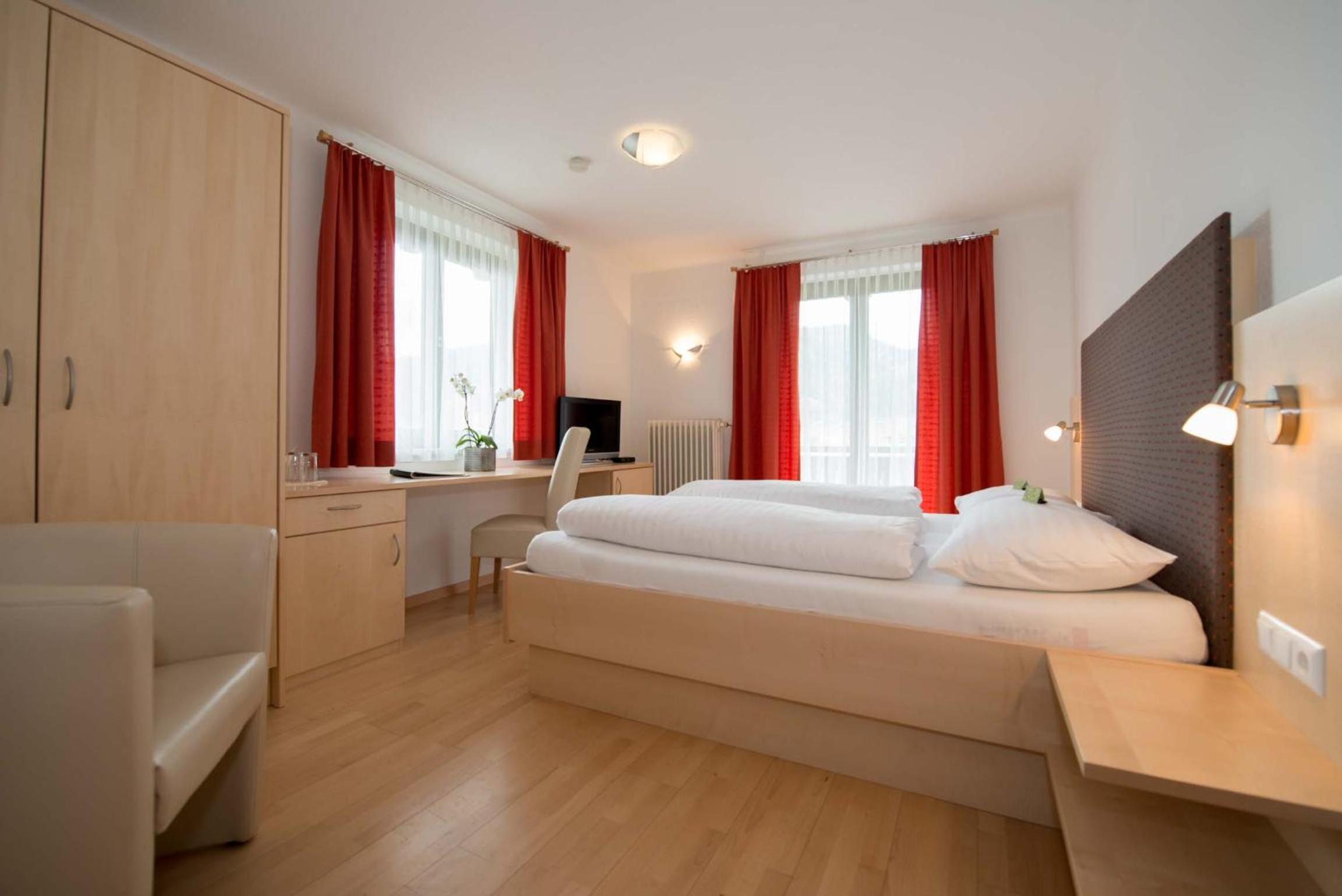 Double Room with Lake View