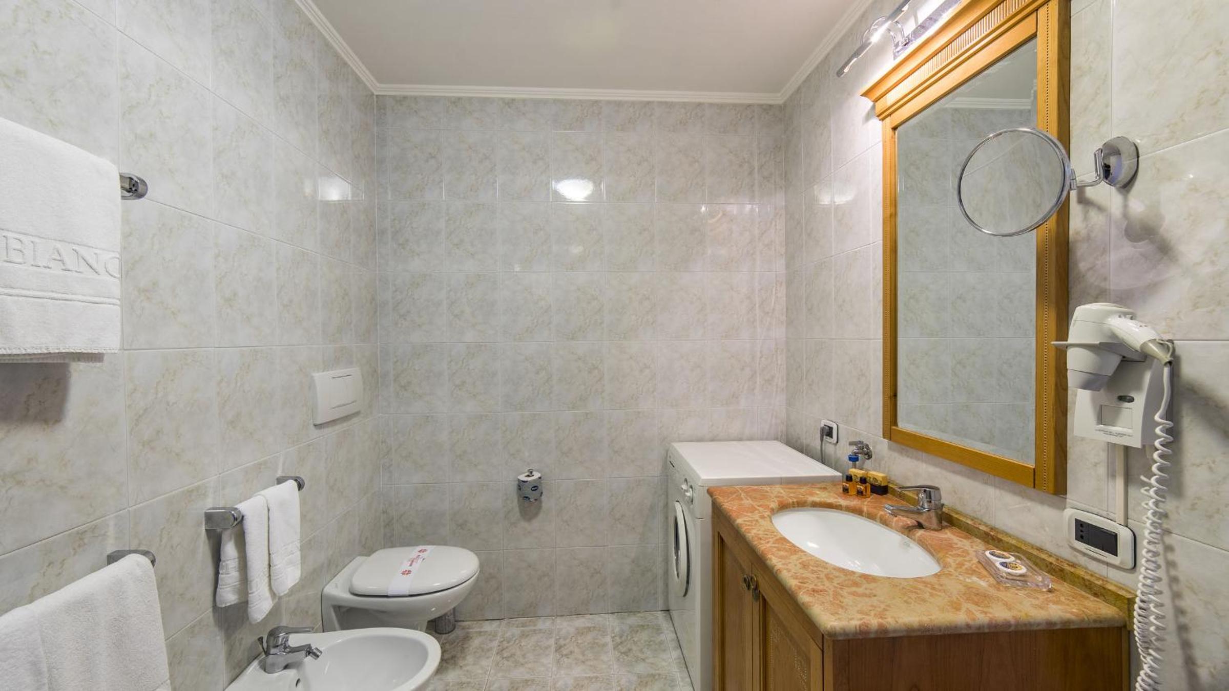 Apartment with Sea View photo 2