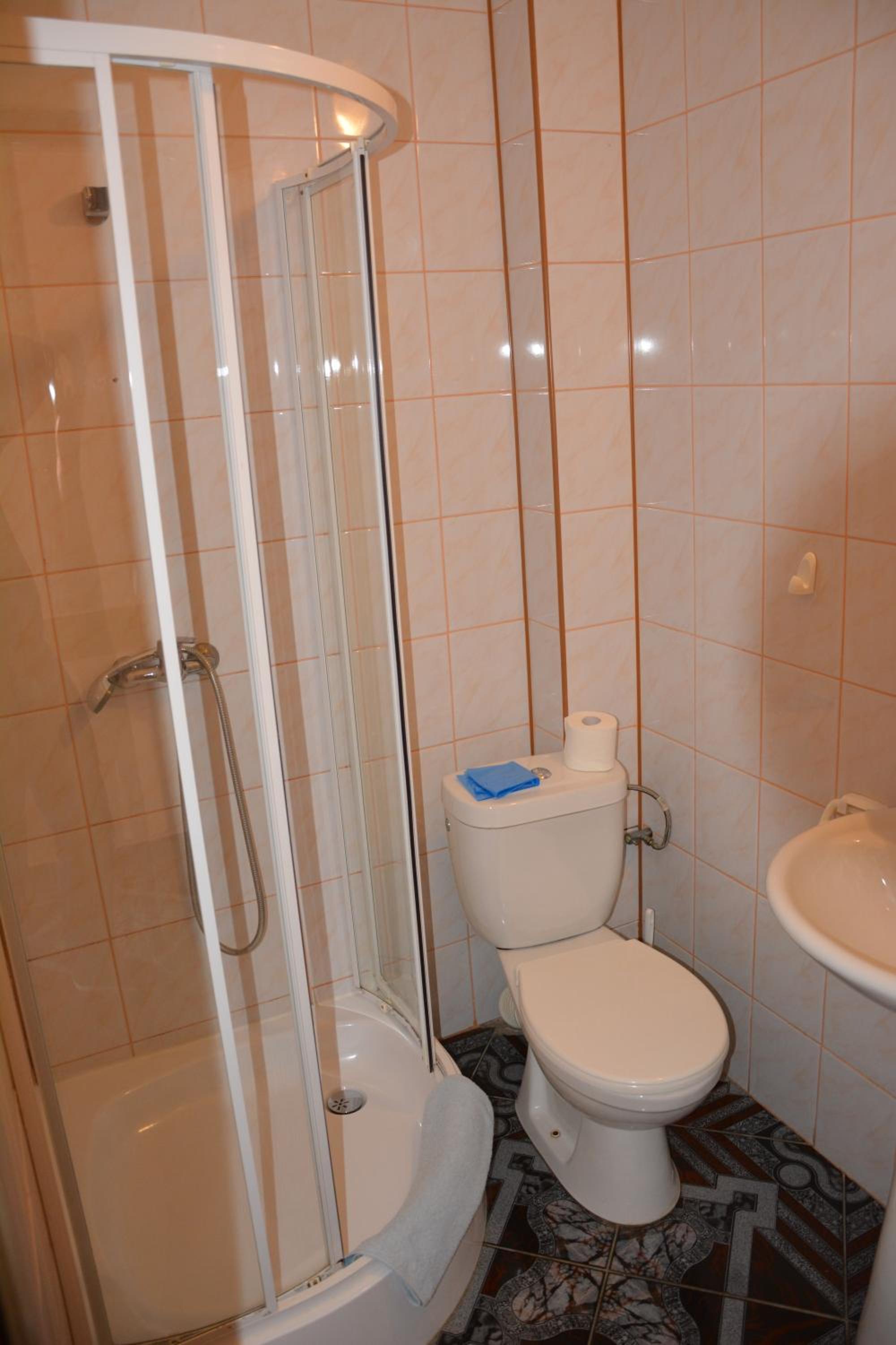 Single Room photo 3
