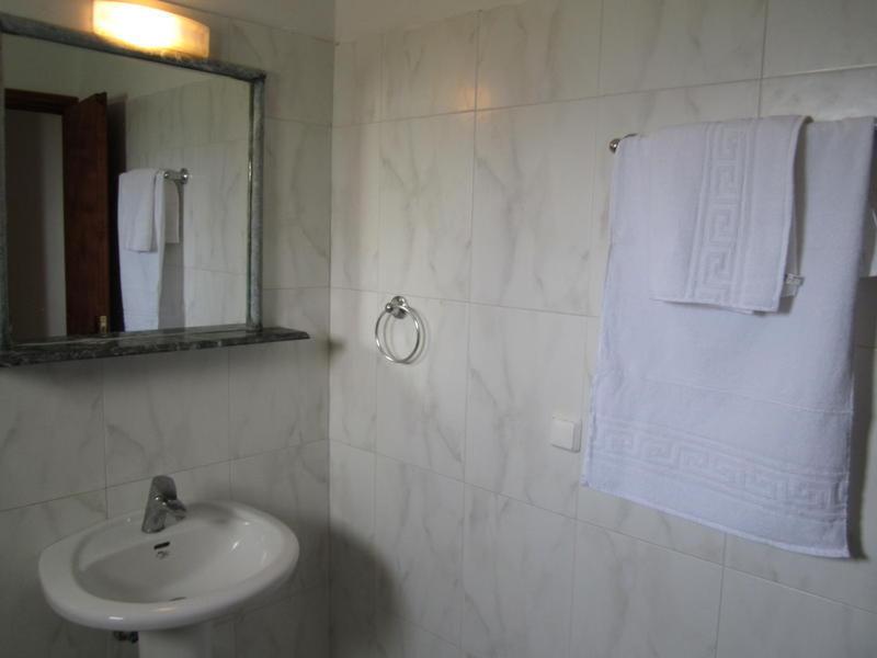 Studio (2 Adults) - Photo 9