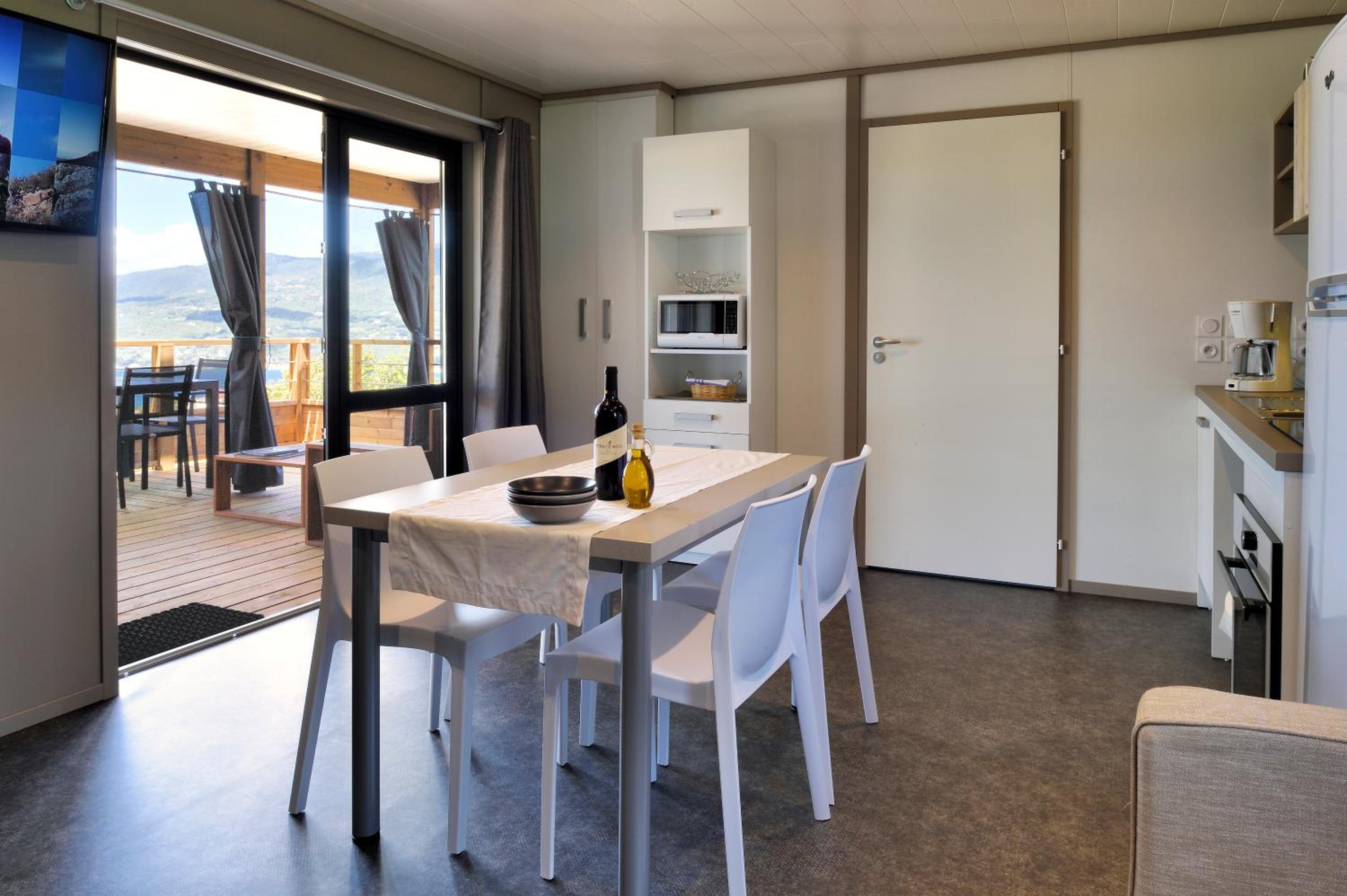 Maisonette with Sea View - Disability Access photo 2
