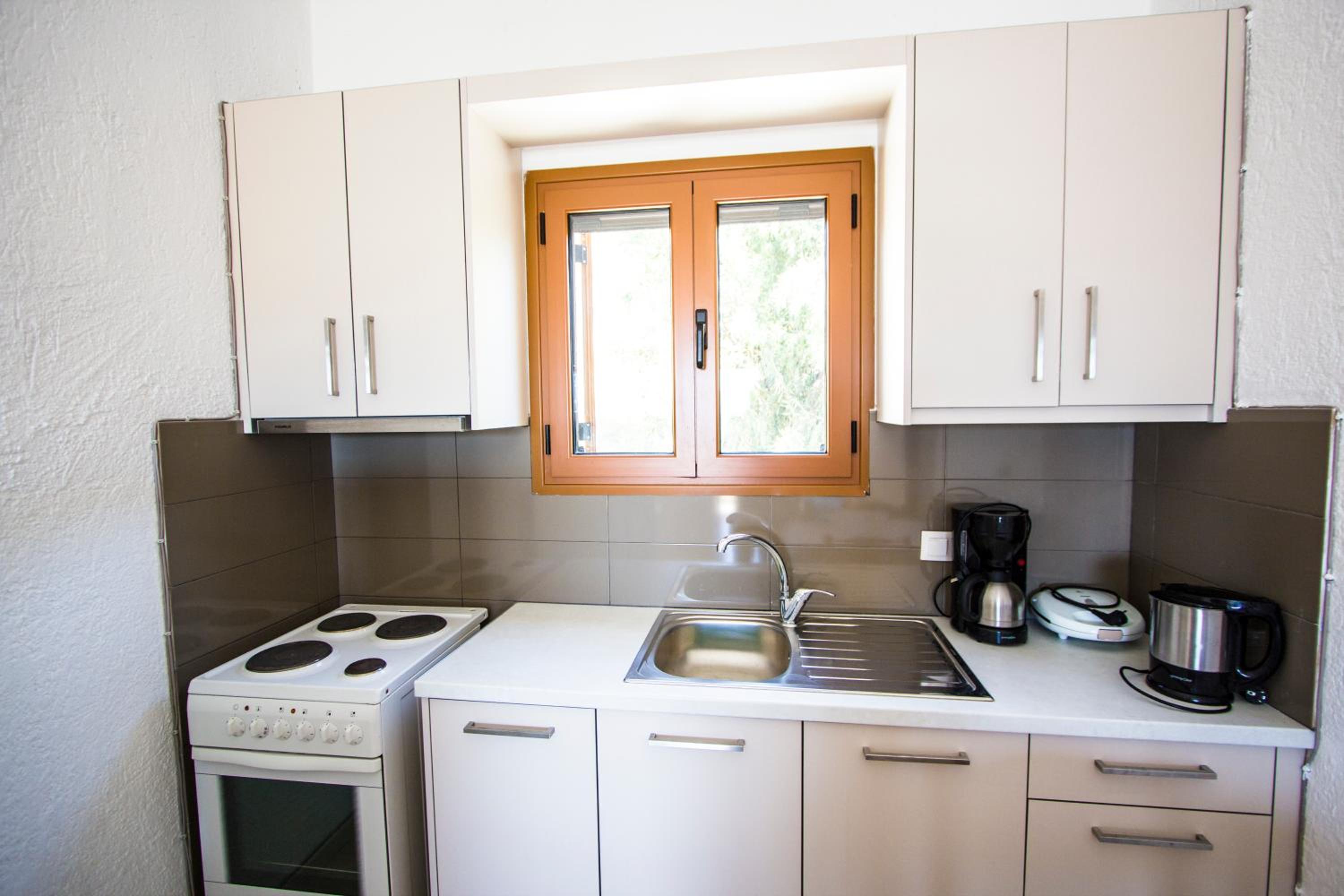 One-Bedroom Apartment - Photo 6