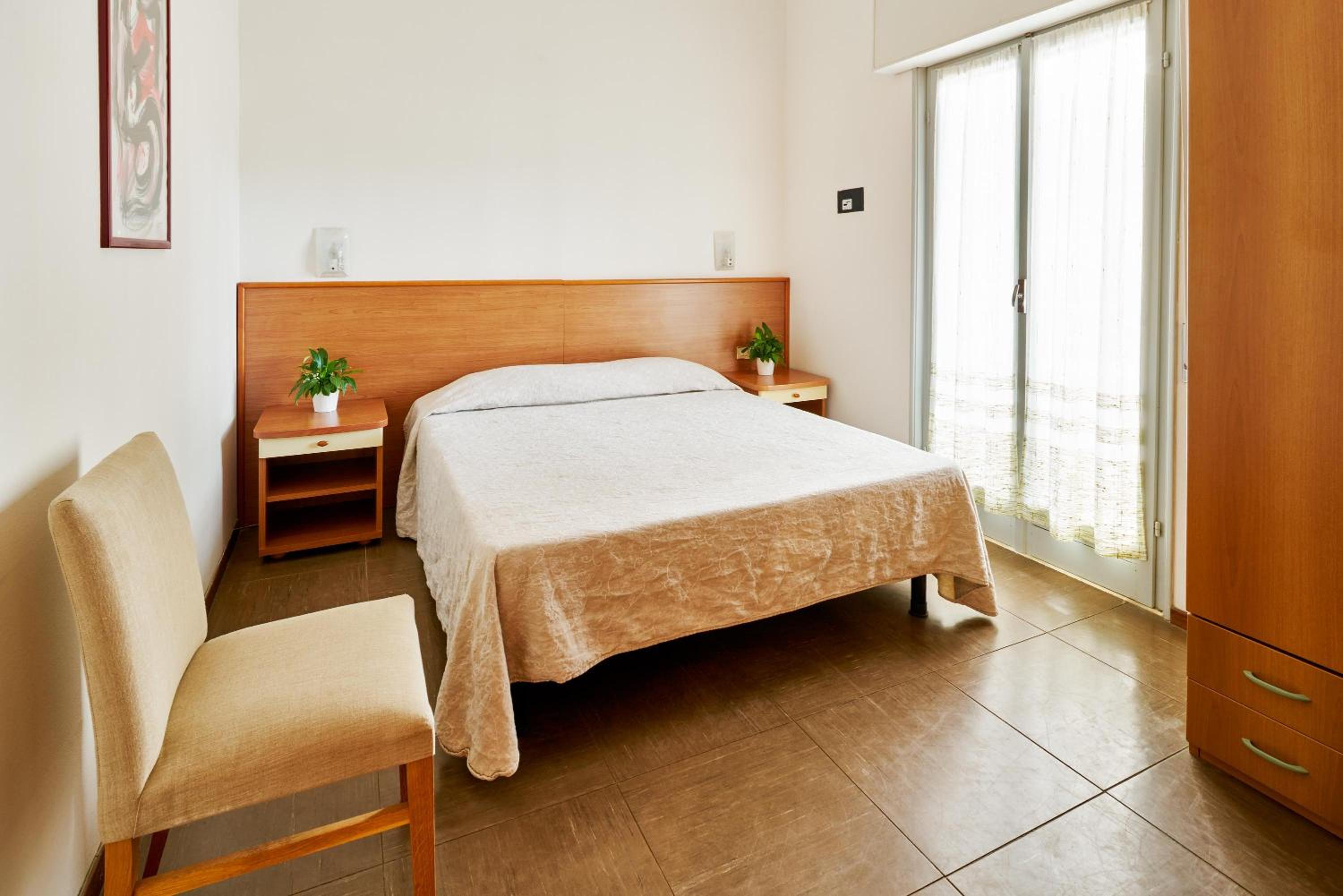 Standard Double Room - Photo 1