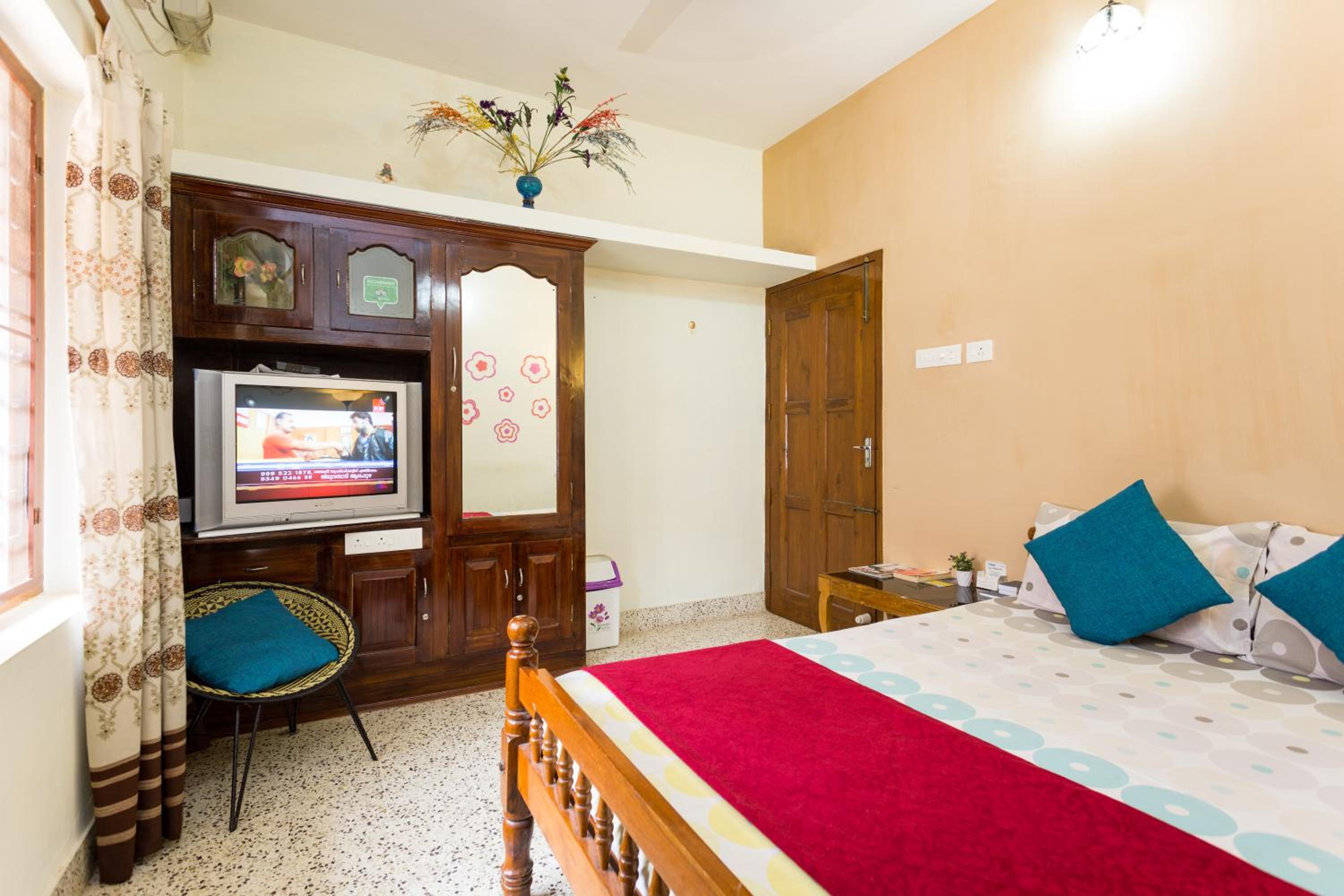 Double Room with Private Bathroom photo 1