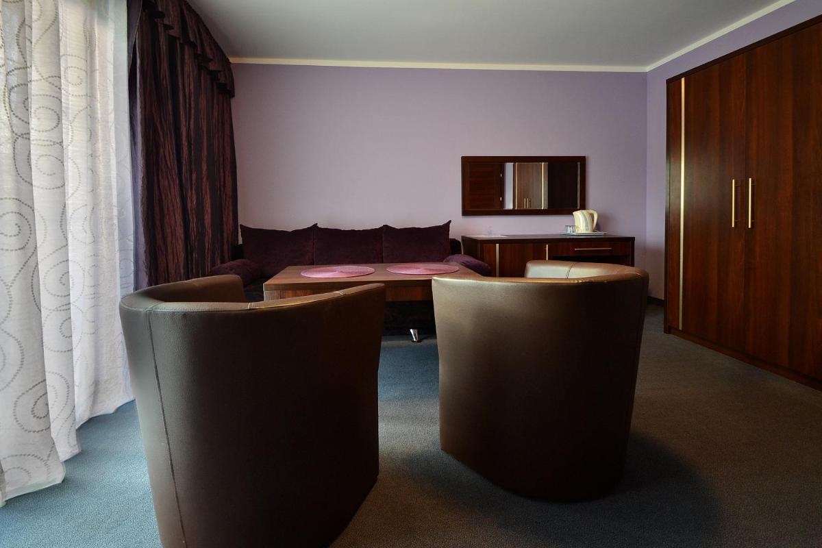 Suite with Balcony photo 3