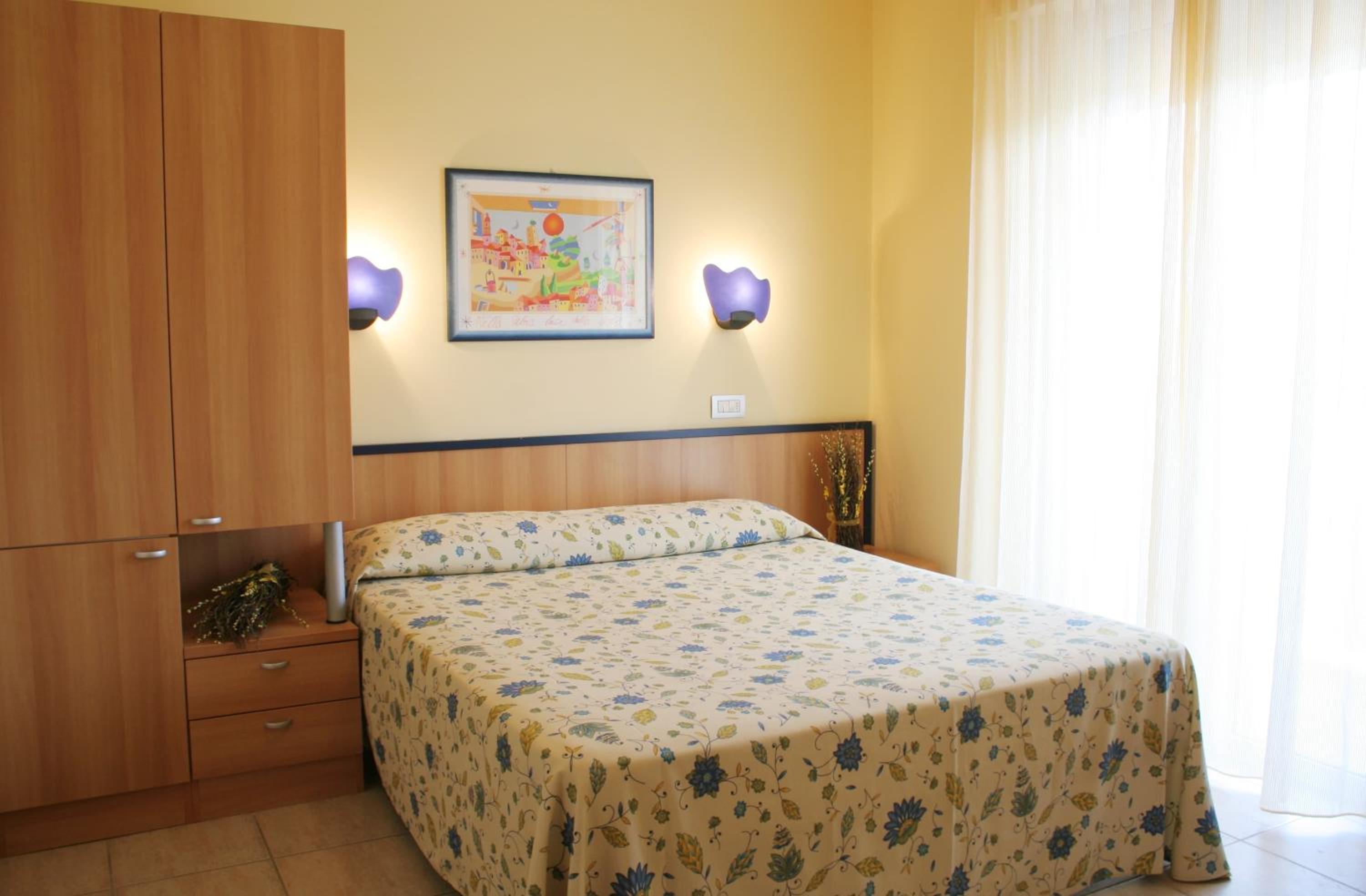 Two-Bedroom Apartment (6 Adults)