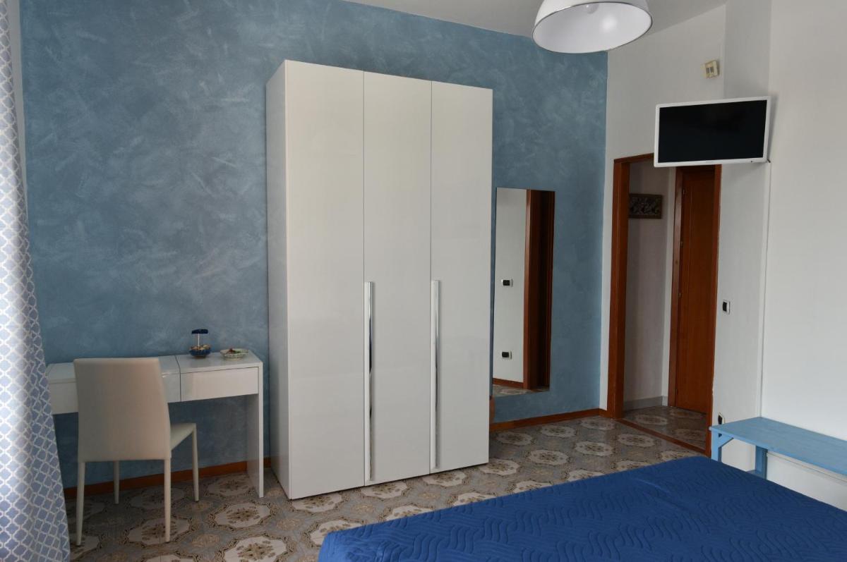 Double Room with Pool View photo 2