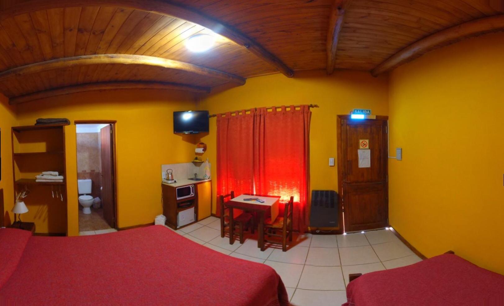 Triple Room with Pool View photo 1