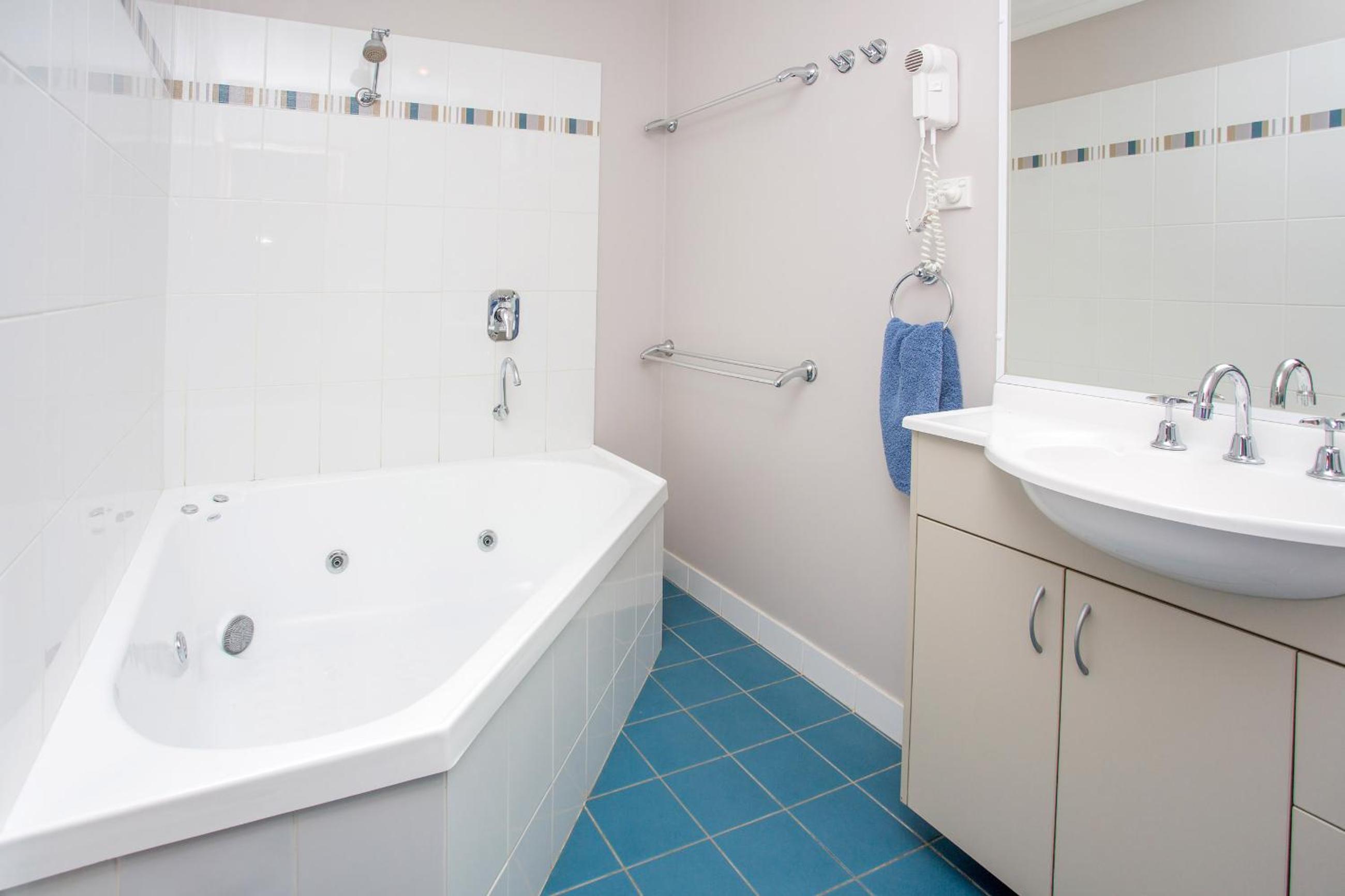 Deluxe Villa with Spa Bath photo 3