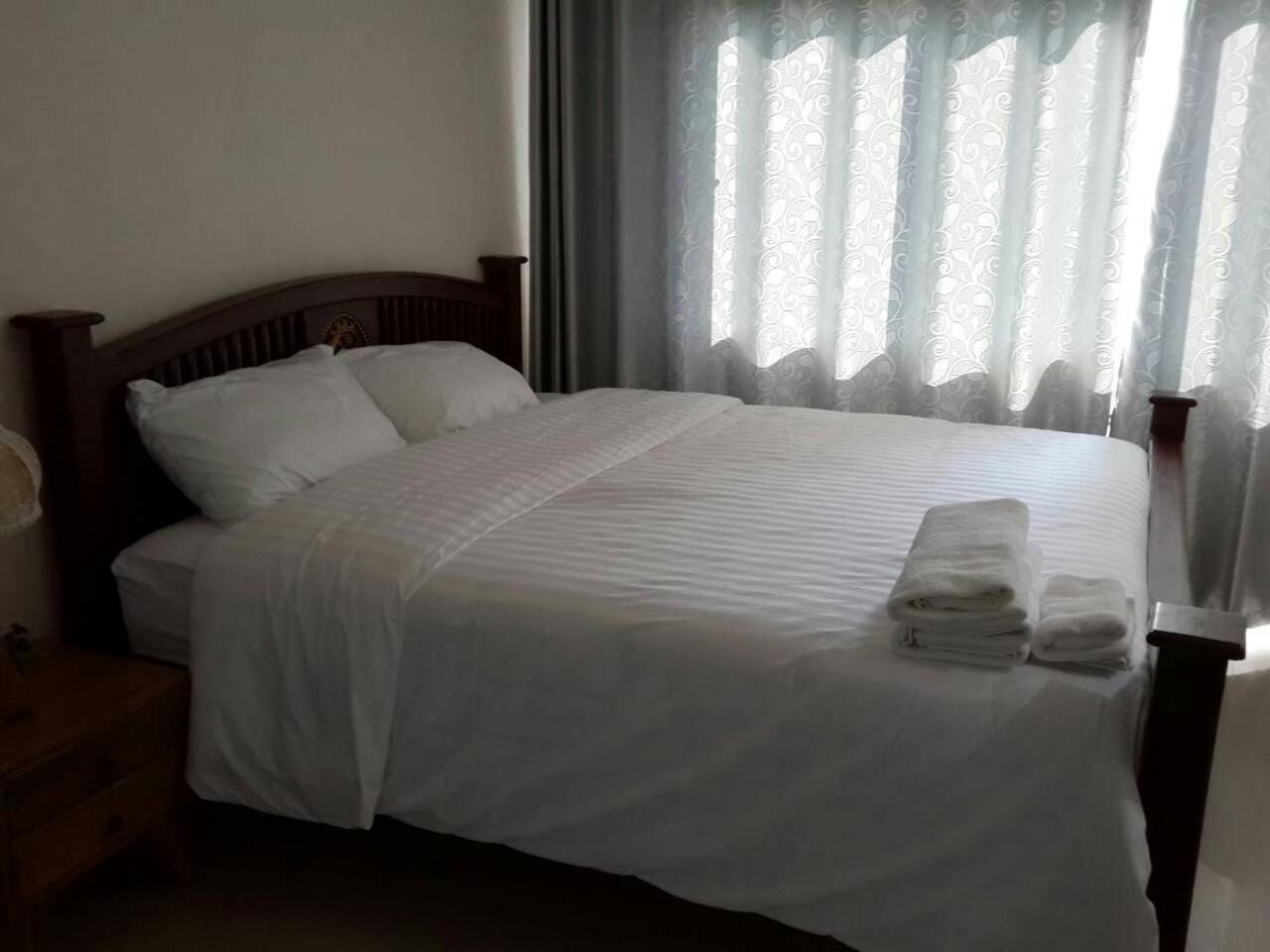 Double Room with Private Bathroom photo 3
