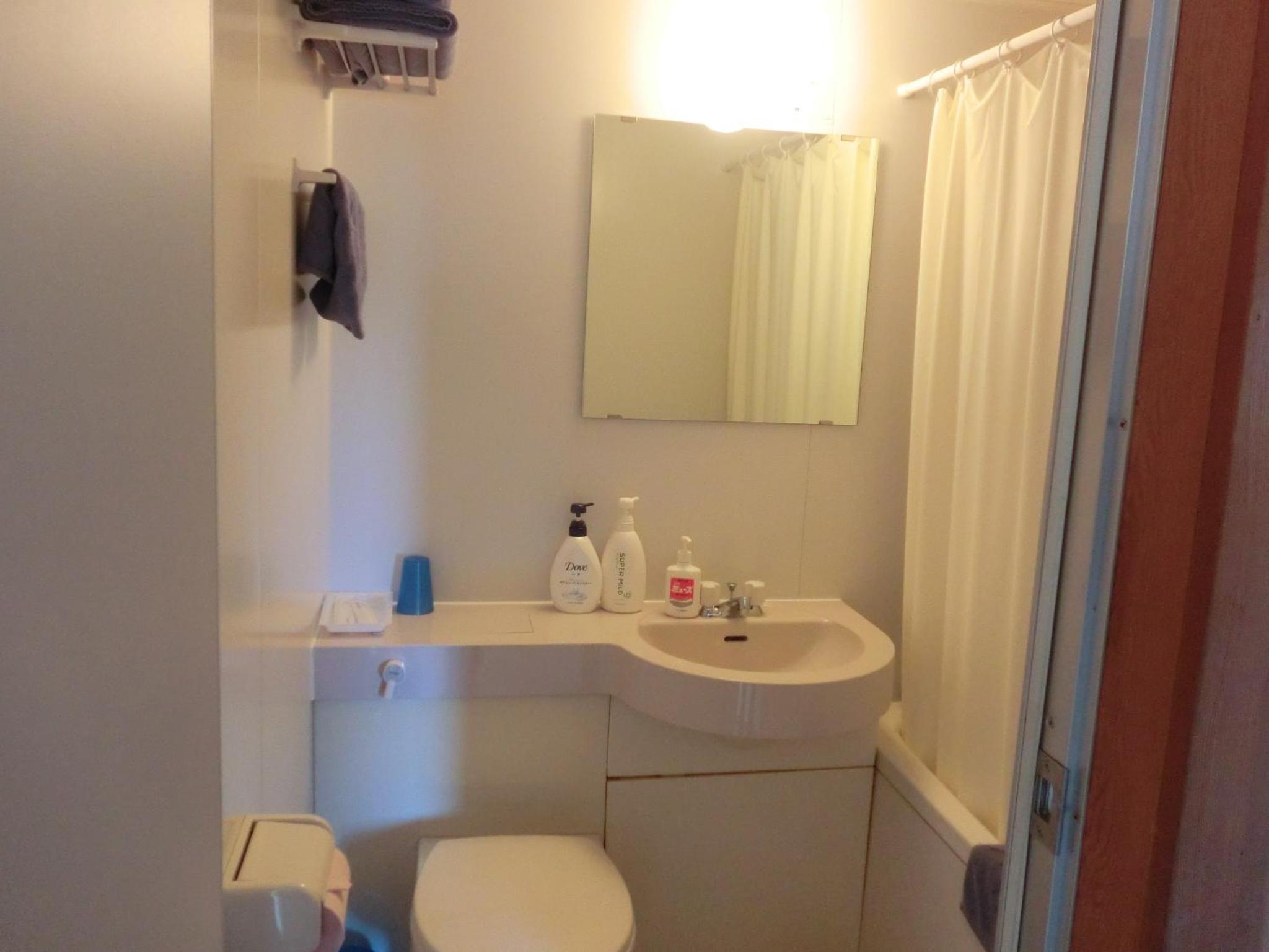 Standard Twin Room with Sea View - Photo 3
