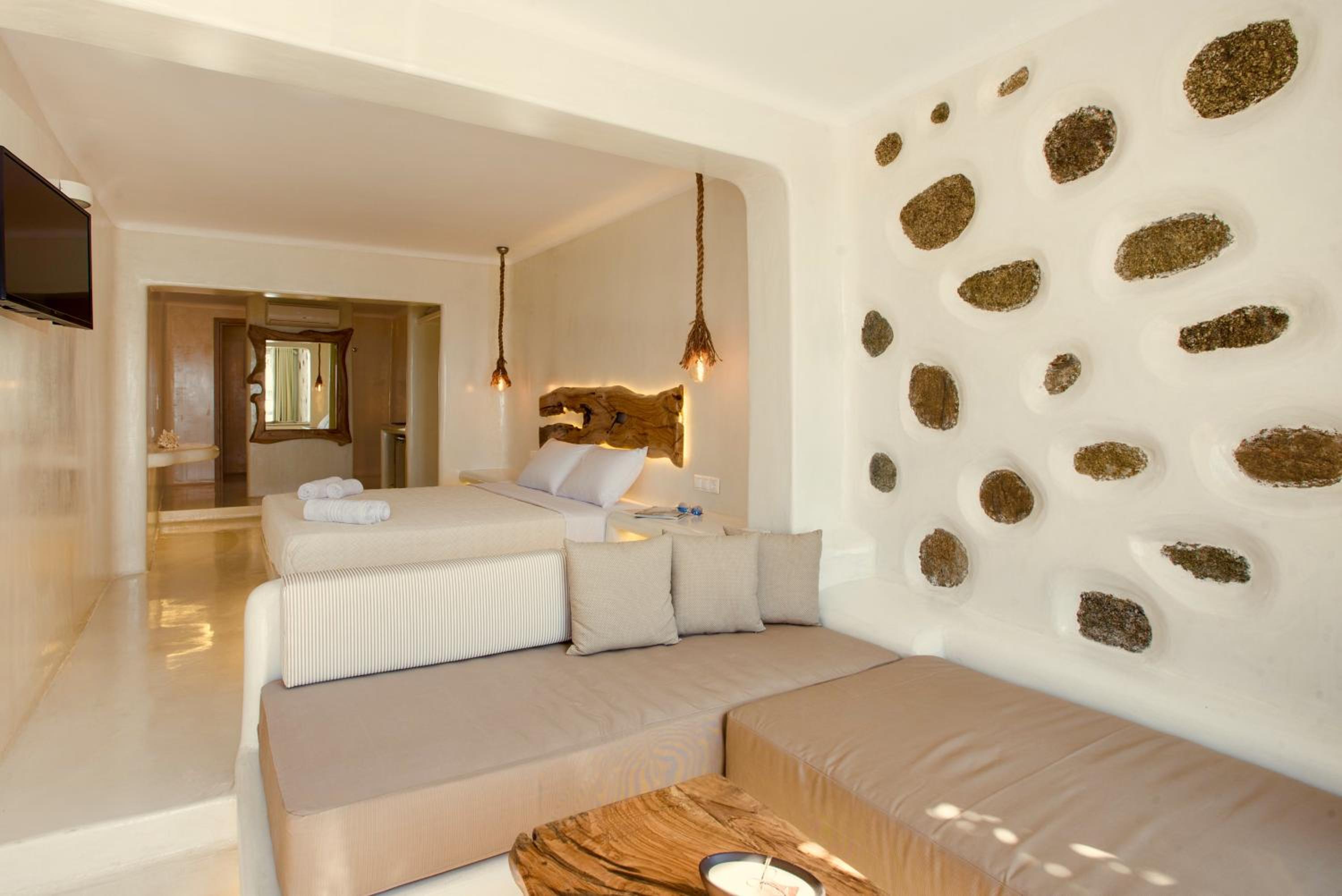 Deluxe Suite Ground Floor (3 Adults) photo 1