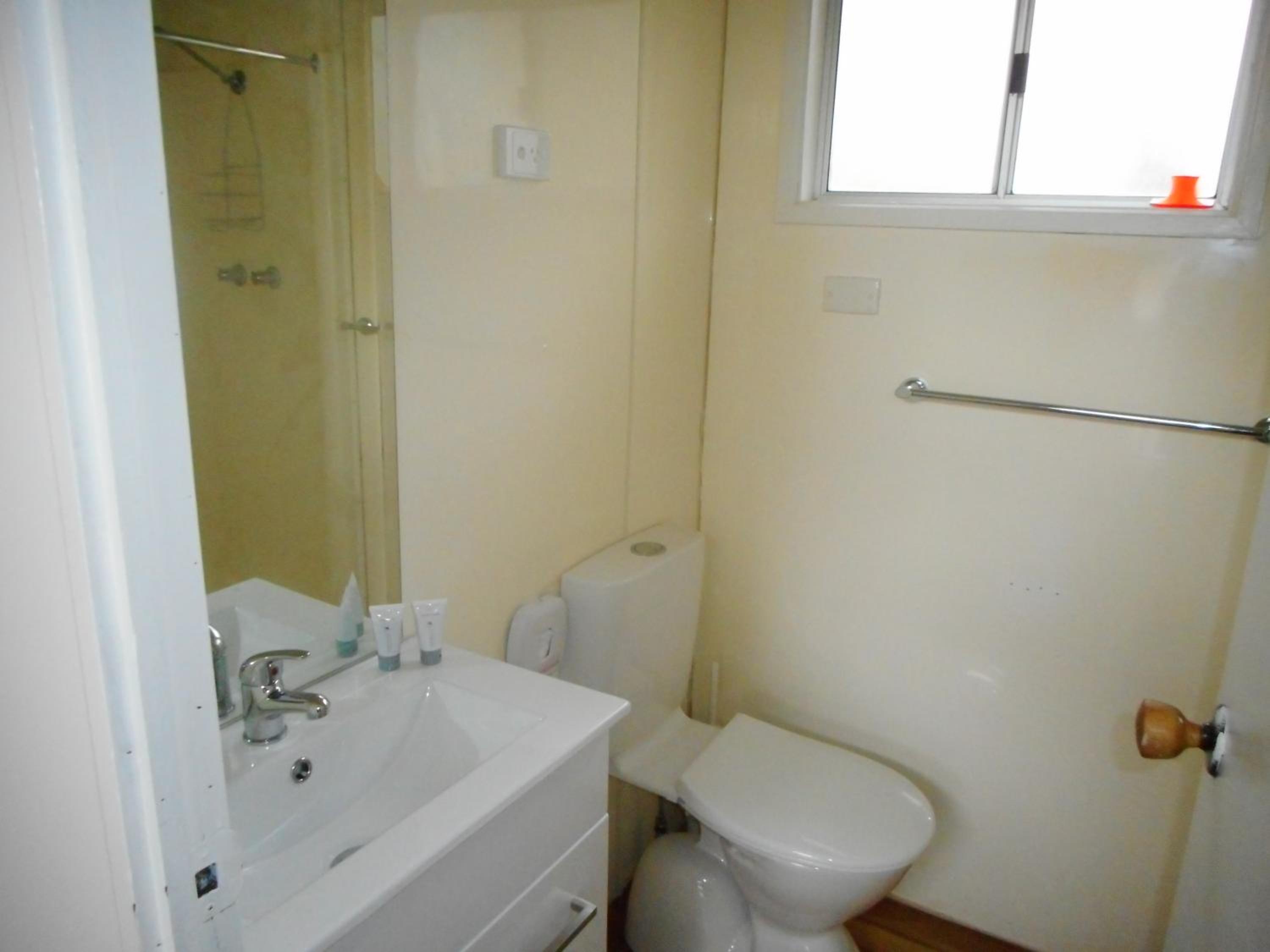 Double Room with Private Bathroom photo 2