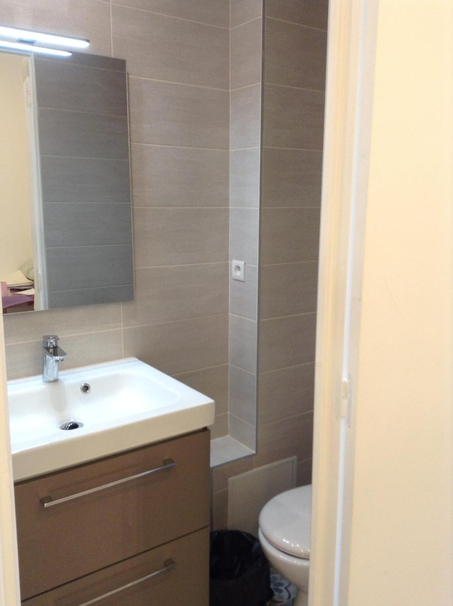 Double Room with Private Bathroom photo 2